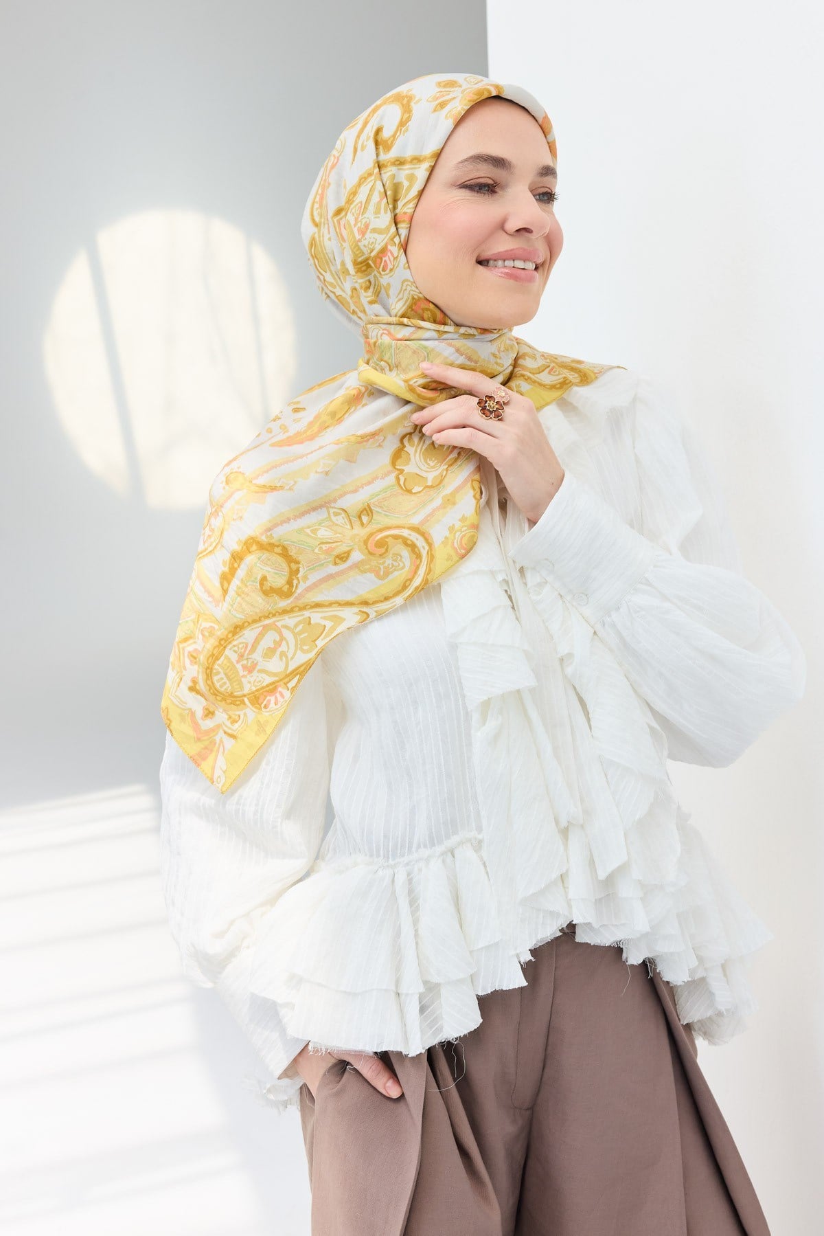 Velora Eşarp Şal Desen Krem 90x90
