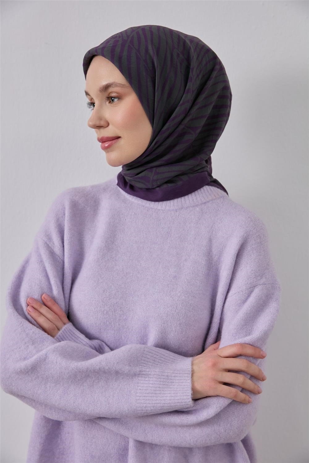 Viskon Velora Eşarp Koyu Mor Yeşil Gri Çizgili Hafif Dökümlü 90X90