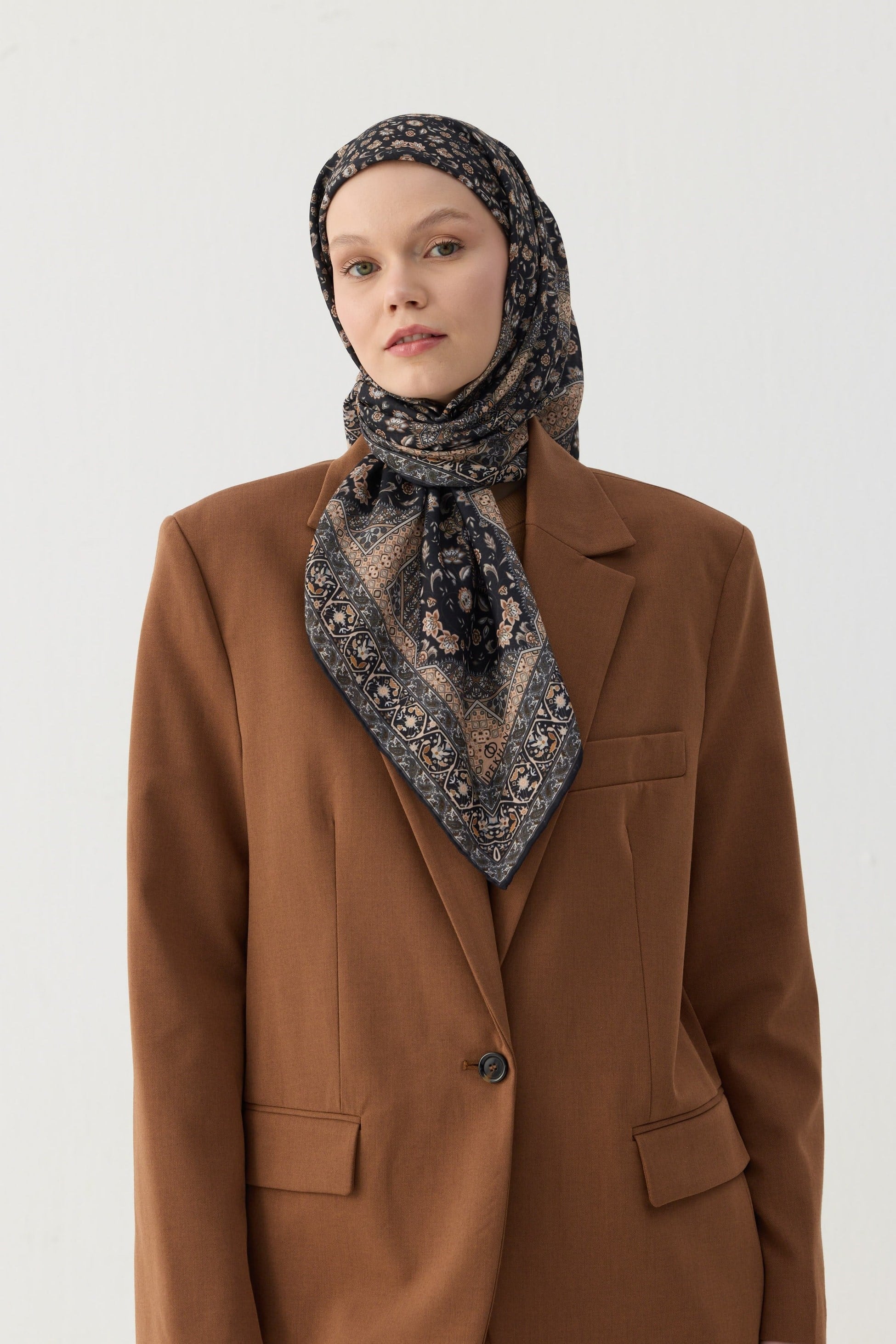 Winter Bloom Soft Eşarp 1244