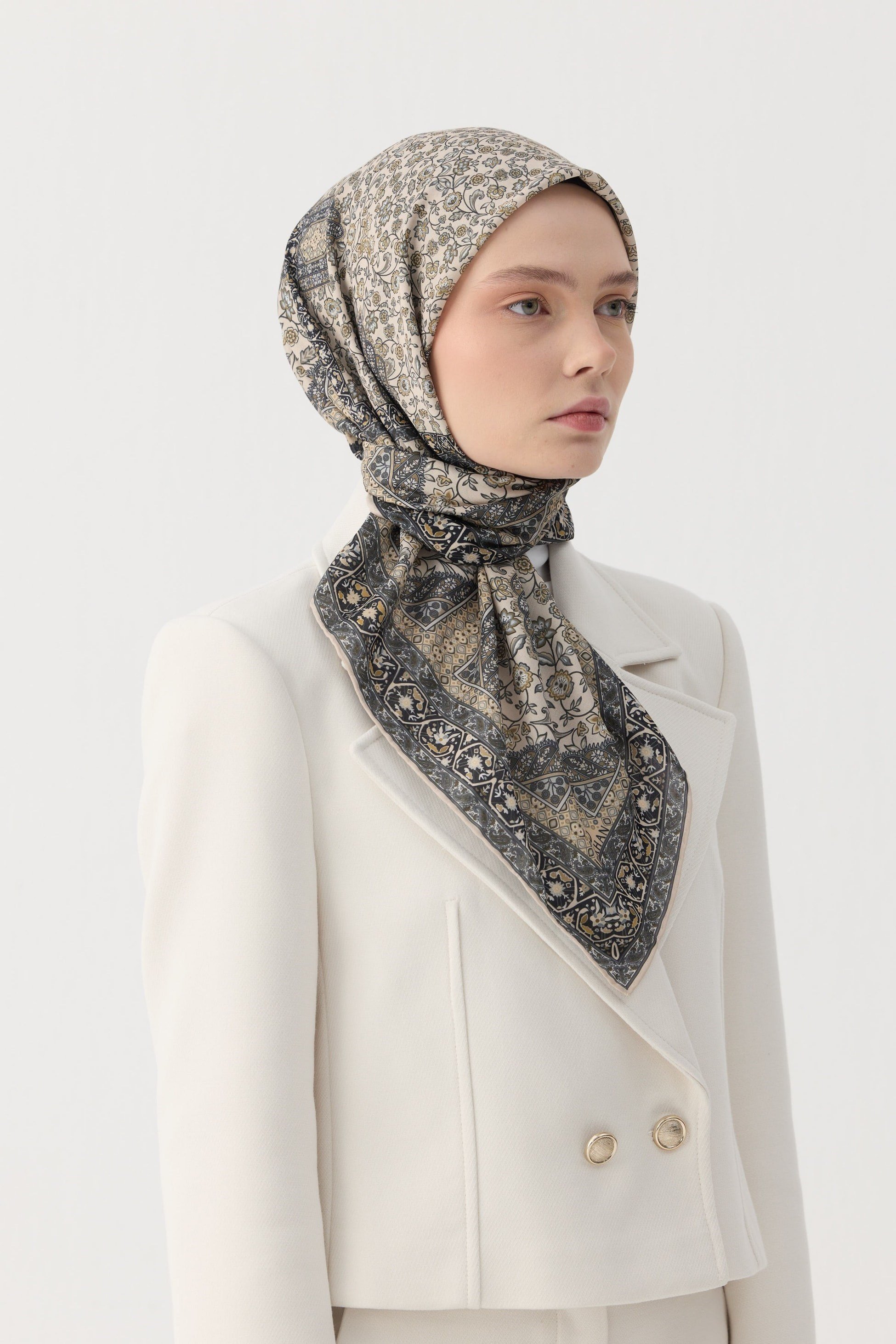Winter Bloom Soft Eşarp 1244
