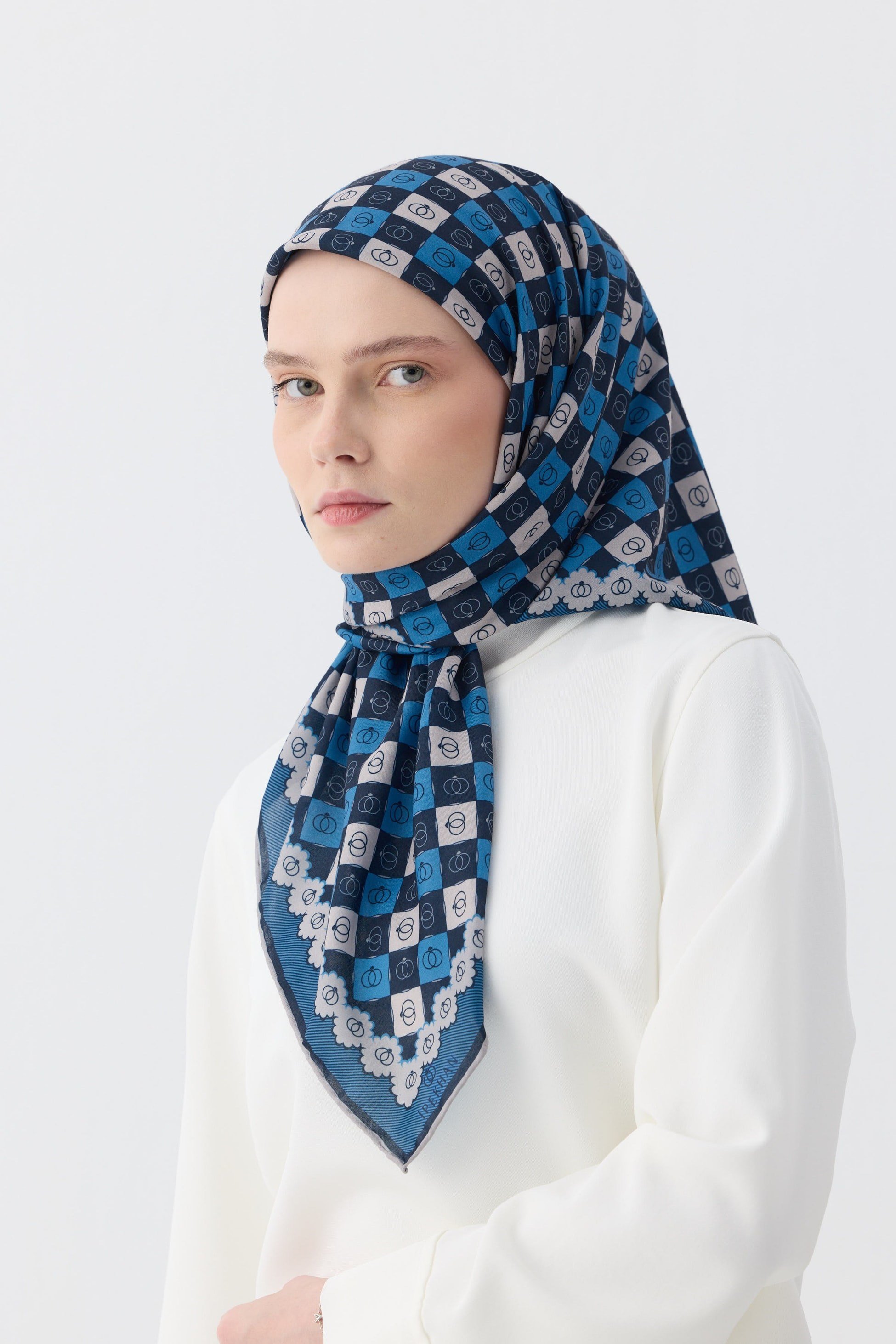 Winter Bloom Soft Eşarp 1245