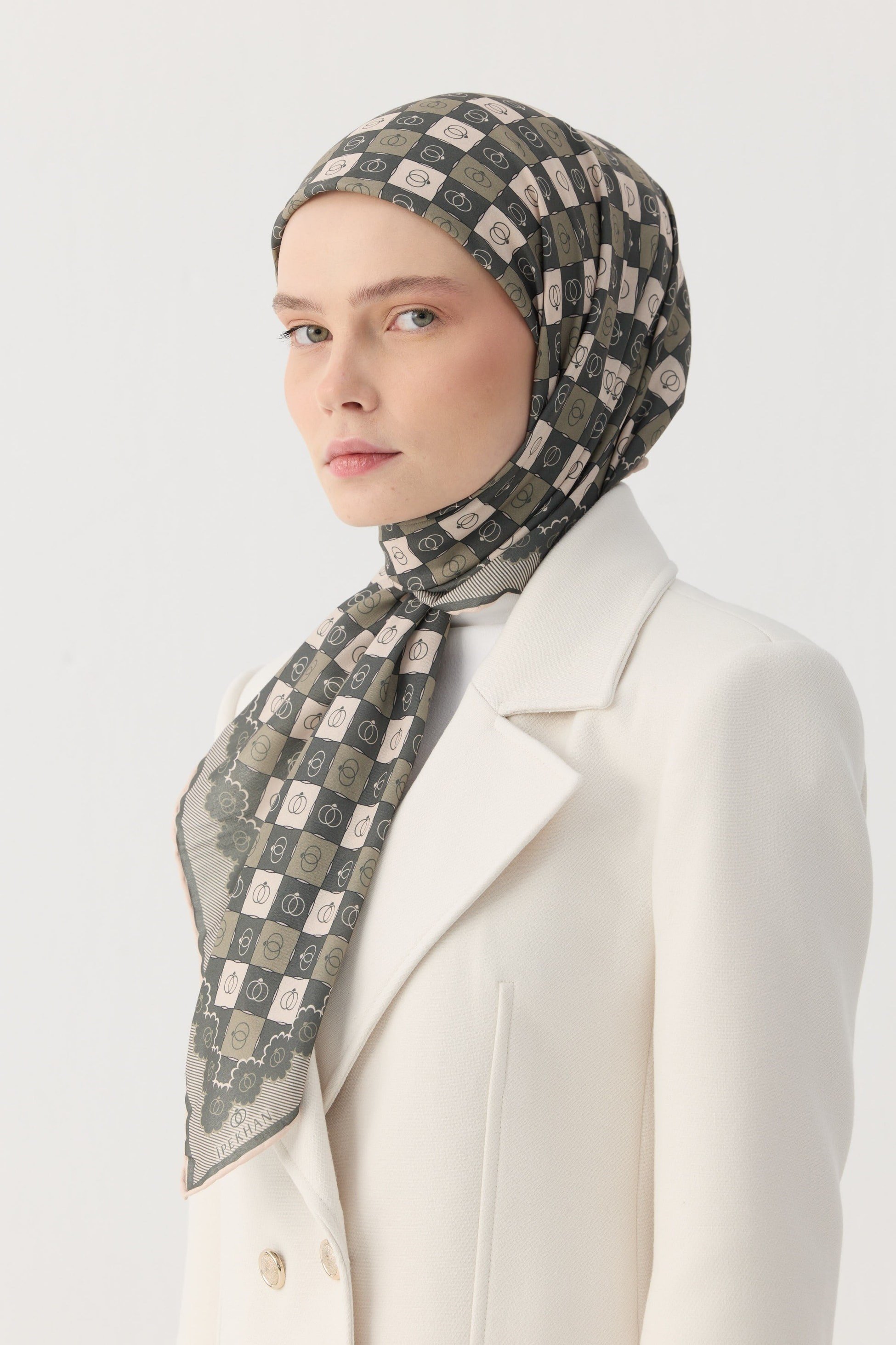 Winter Bloom Soft Eşarp 1245