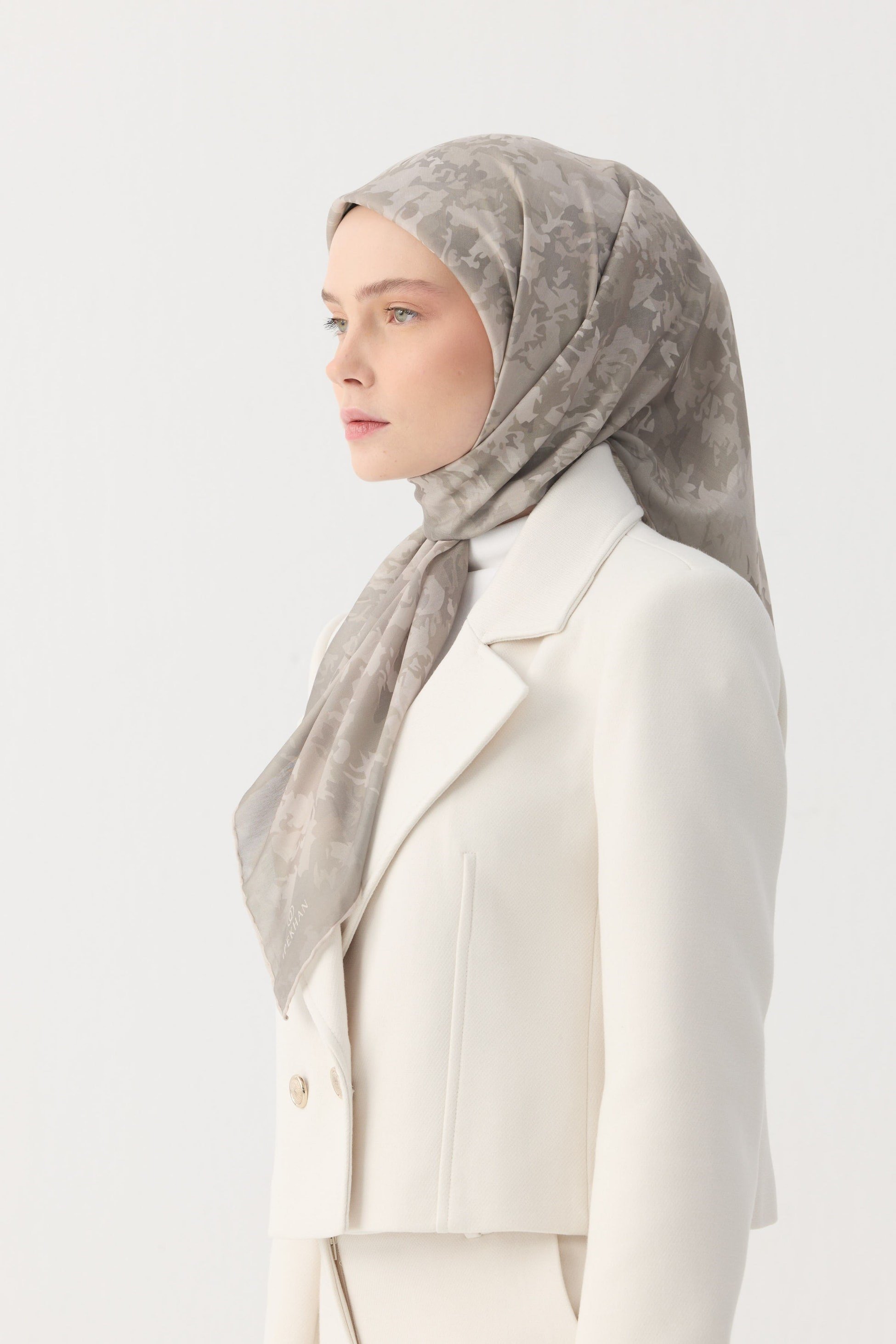 Winter Bloom Soft Eşarp 1246