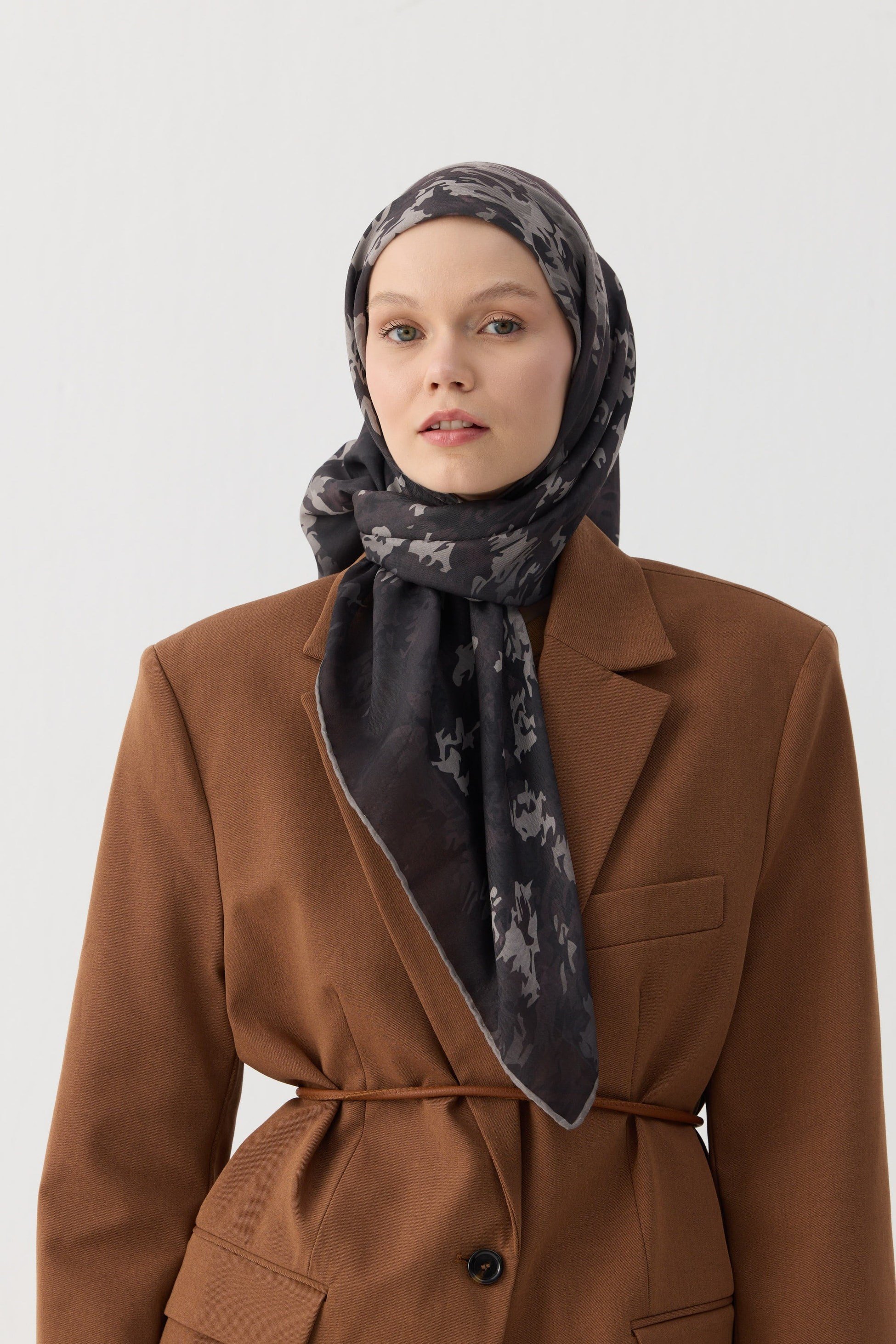 Winter Bloom Soft Eşarp 1246