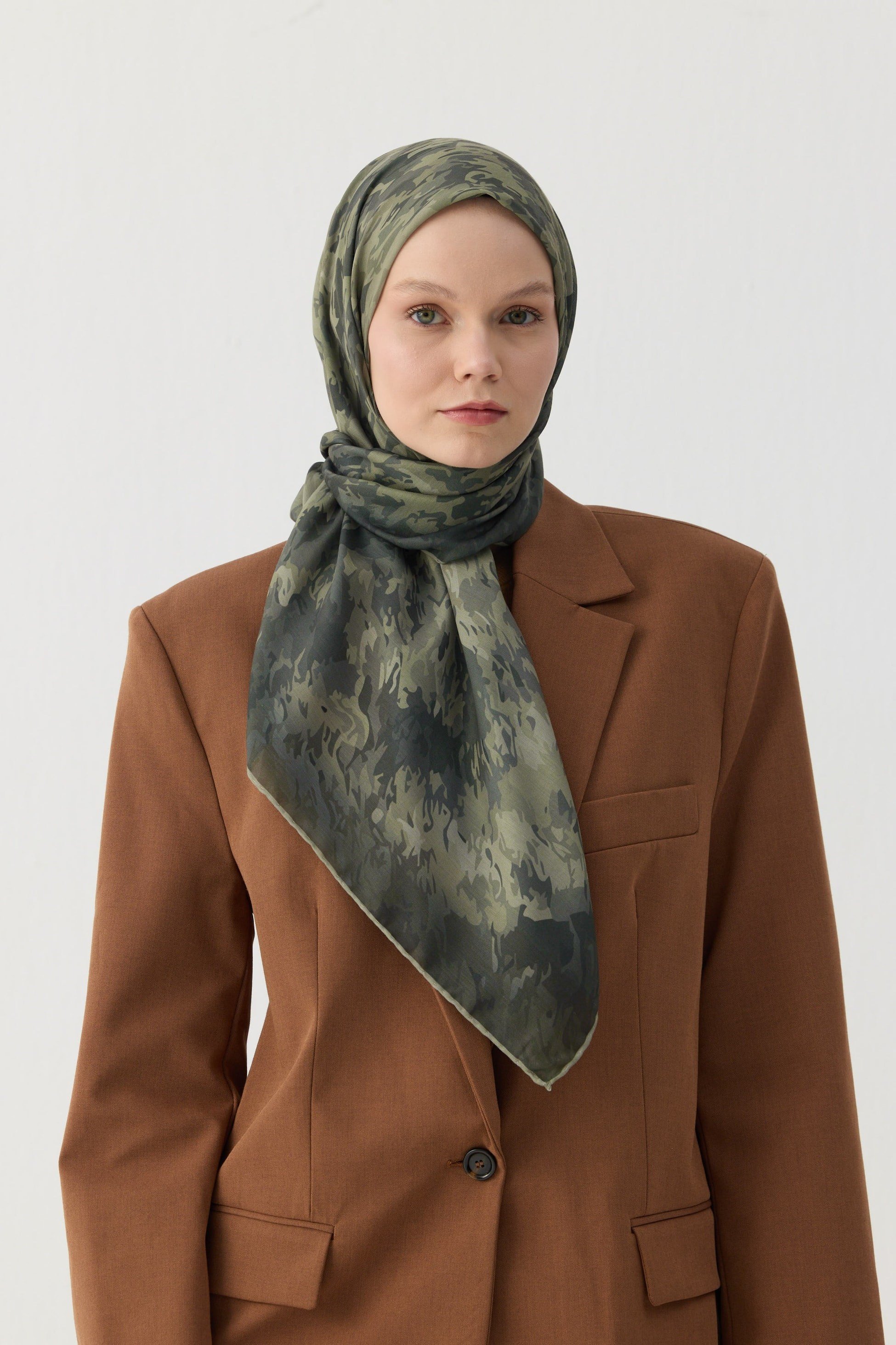 Winter Bloom Soft Eşarp 1246