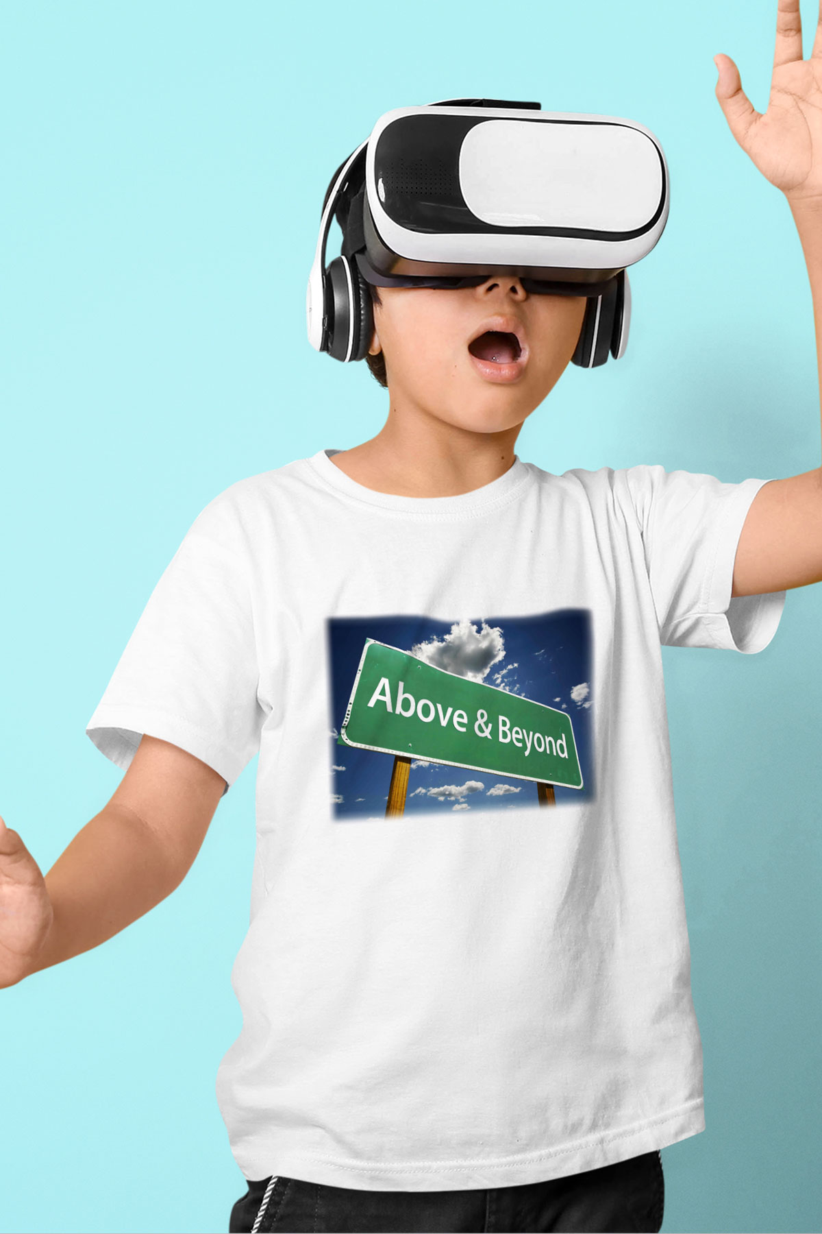 Above and Beyond Baskılı Beyaz Unisex Çocuk Tişört
