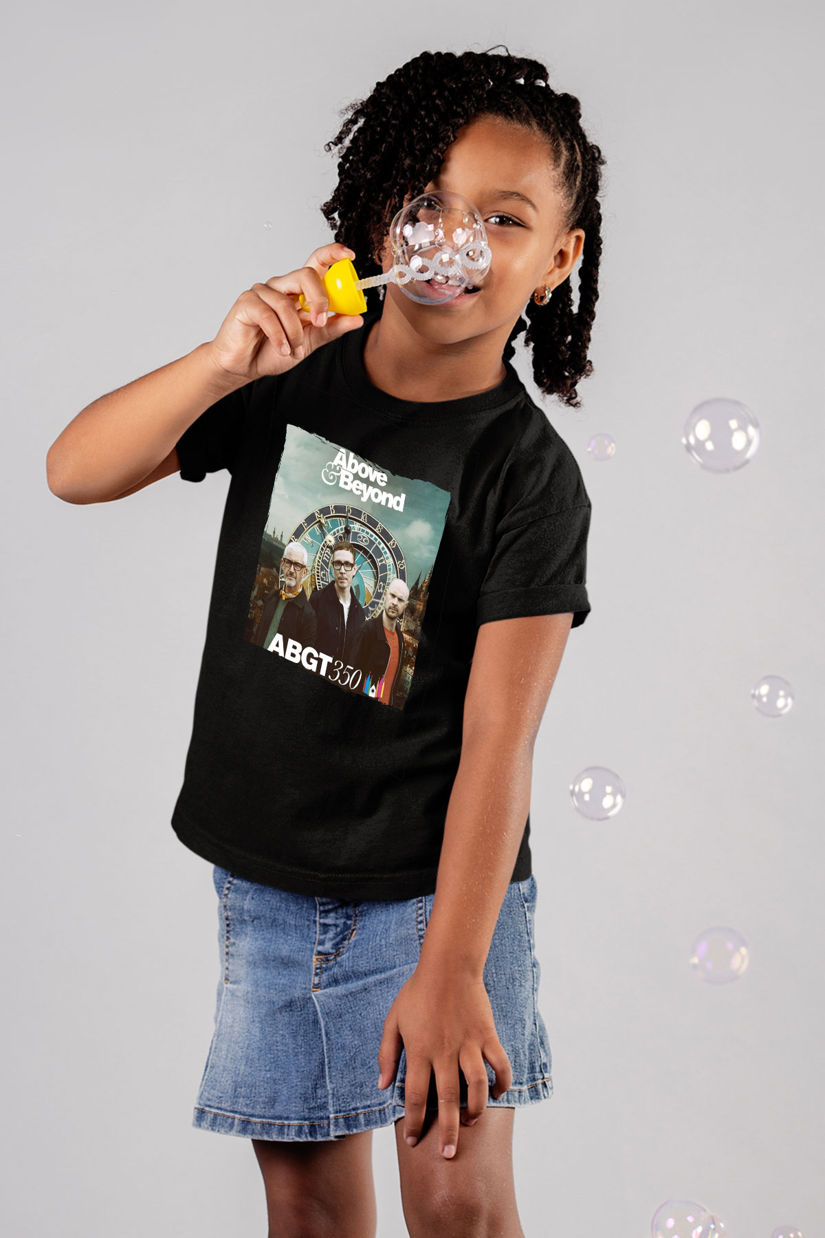 Above and Beyond Siyah Unisex Çocuk Tişört