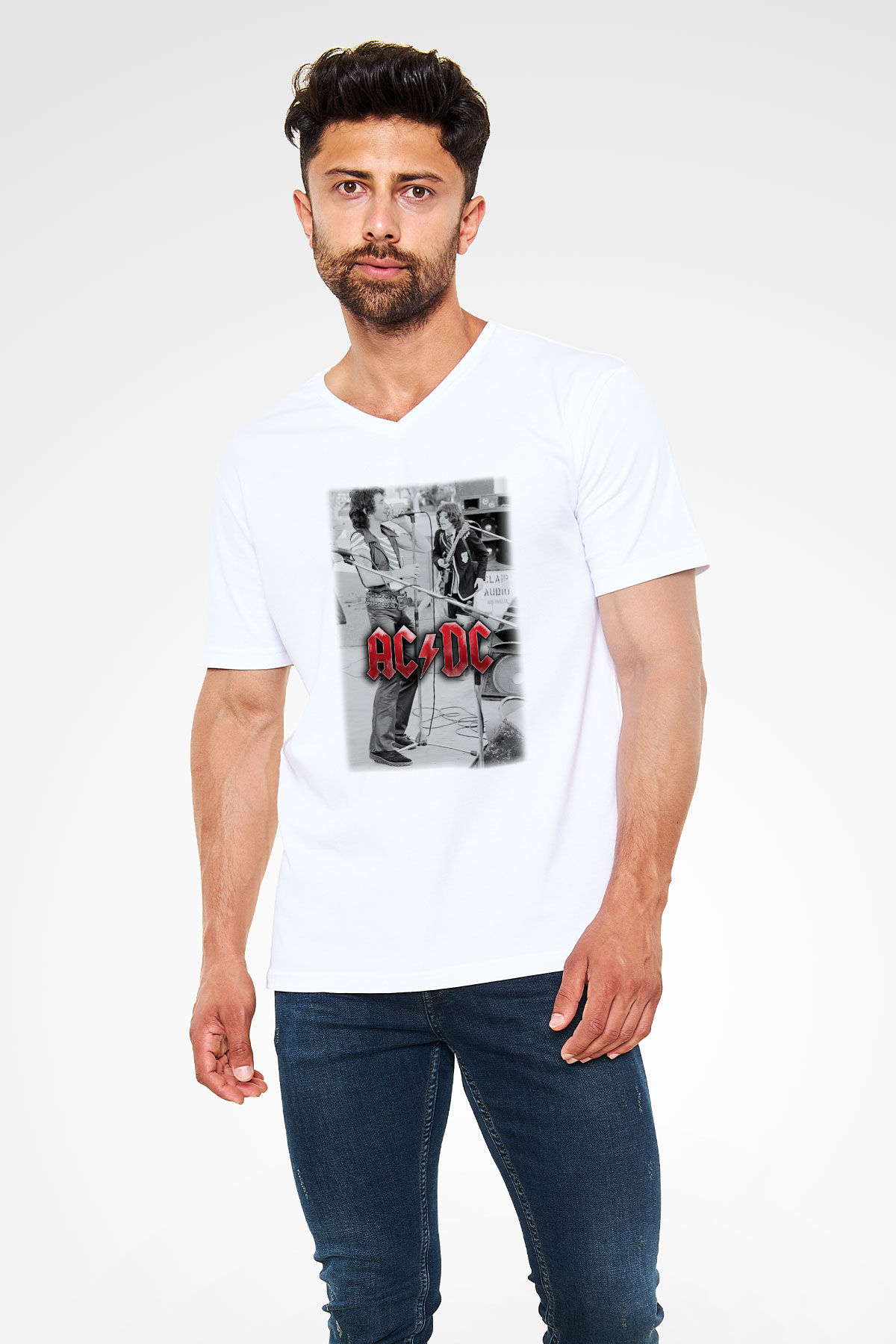 AC DC Brian Johnson Angus Young Beyaz Unisex V Yaka Tişört T-Shirt