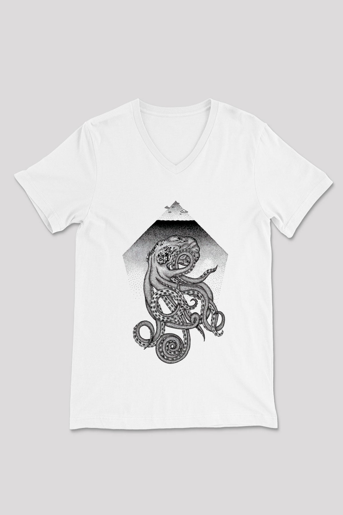 Ahtapot Baskılı Beyaz Unisex V Yaka Tişört - Tshirt