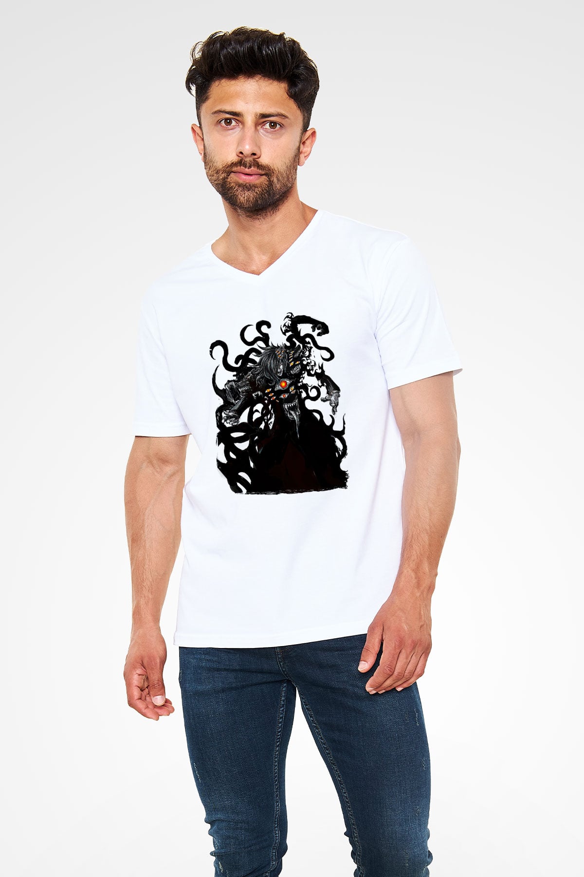 Alucard Baskılı Beyaz Unisex V Yaka Tişört - Tshirt