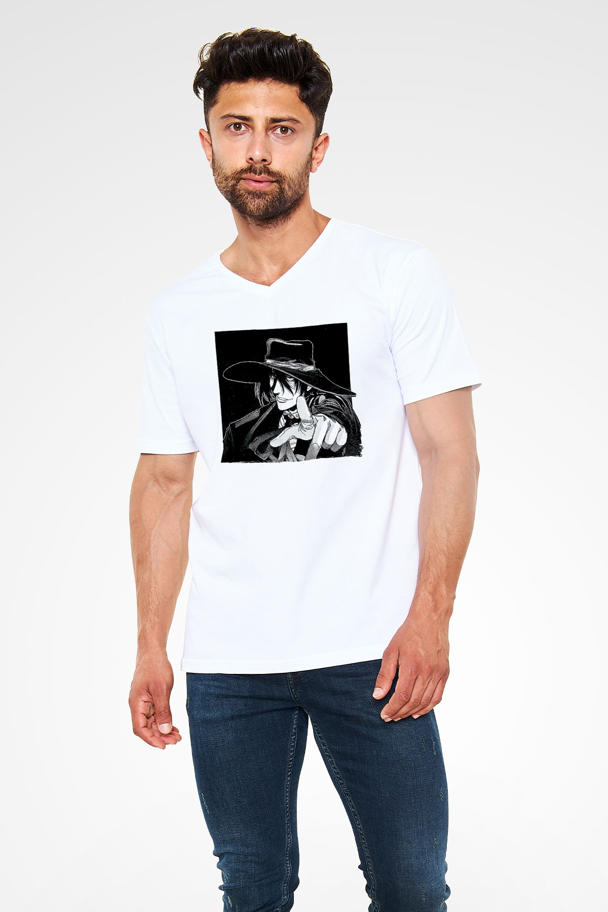 Alucard Baskılı Beyaz Unisex V Yaka Tişört - Tshirt
