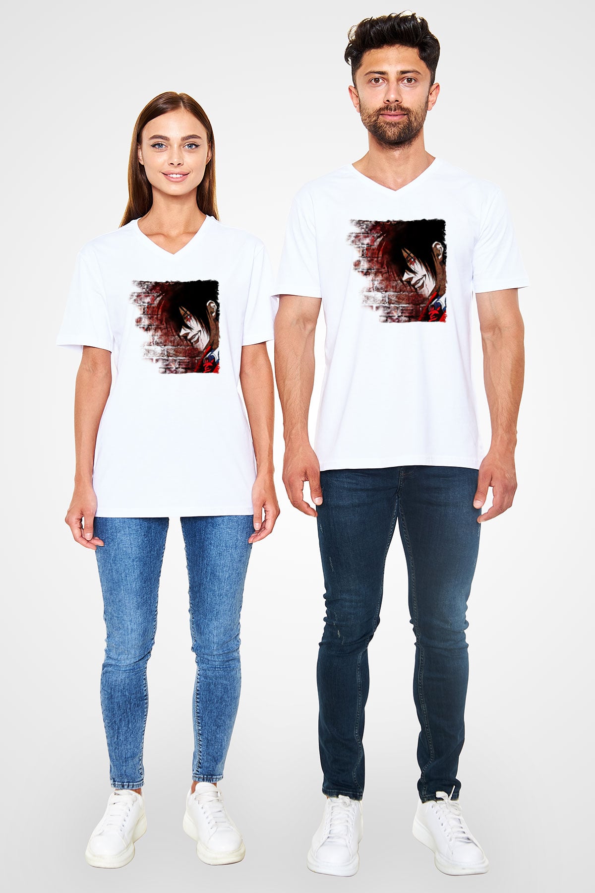 Alucard Baskılı Beyaz Unisex V Yaka Tişört - Tshirt