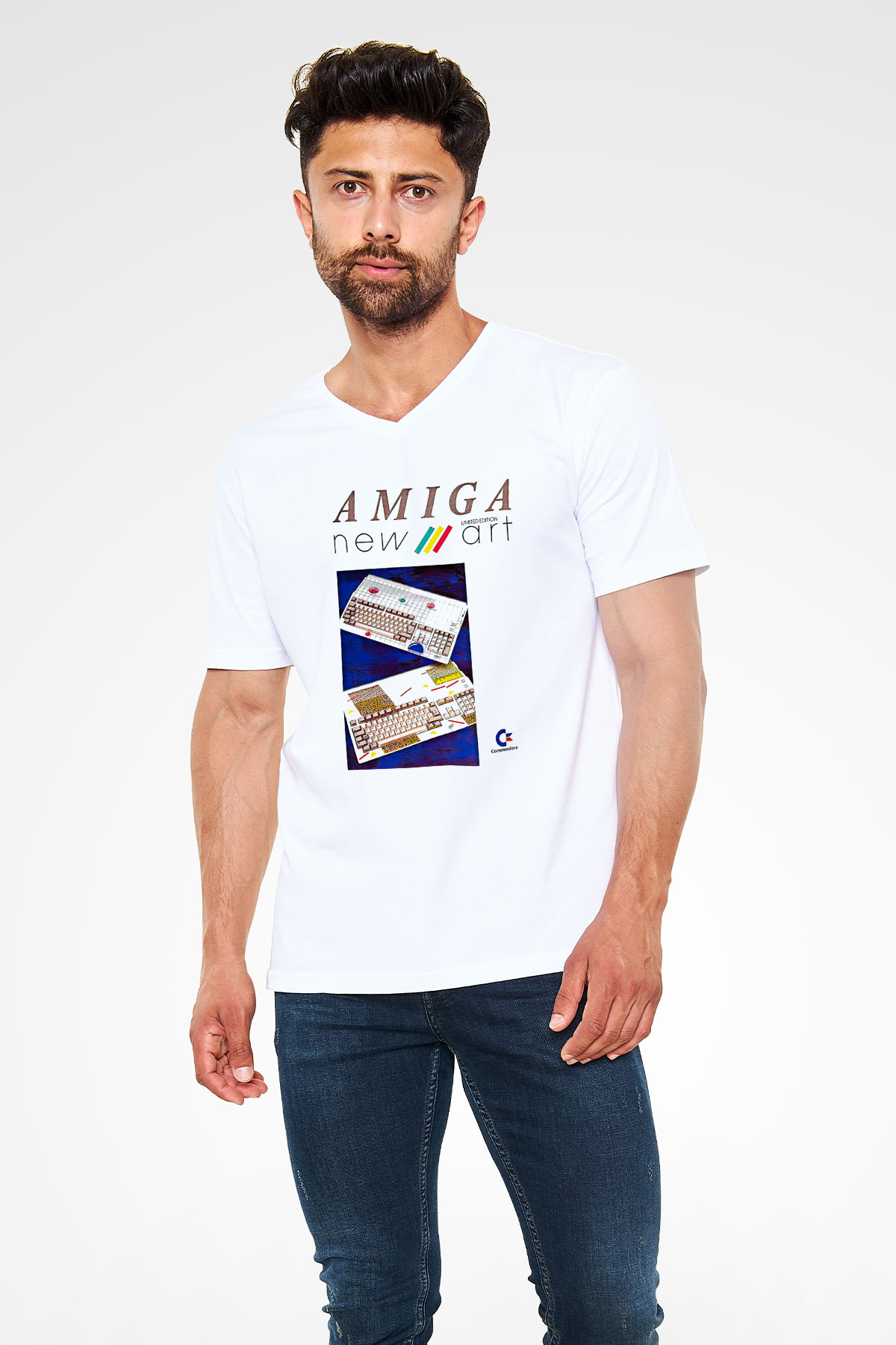 Amiga 500 Baskılı Beyaz Unisex V Yaka Tişört - Tshirt