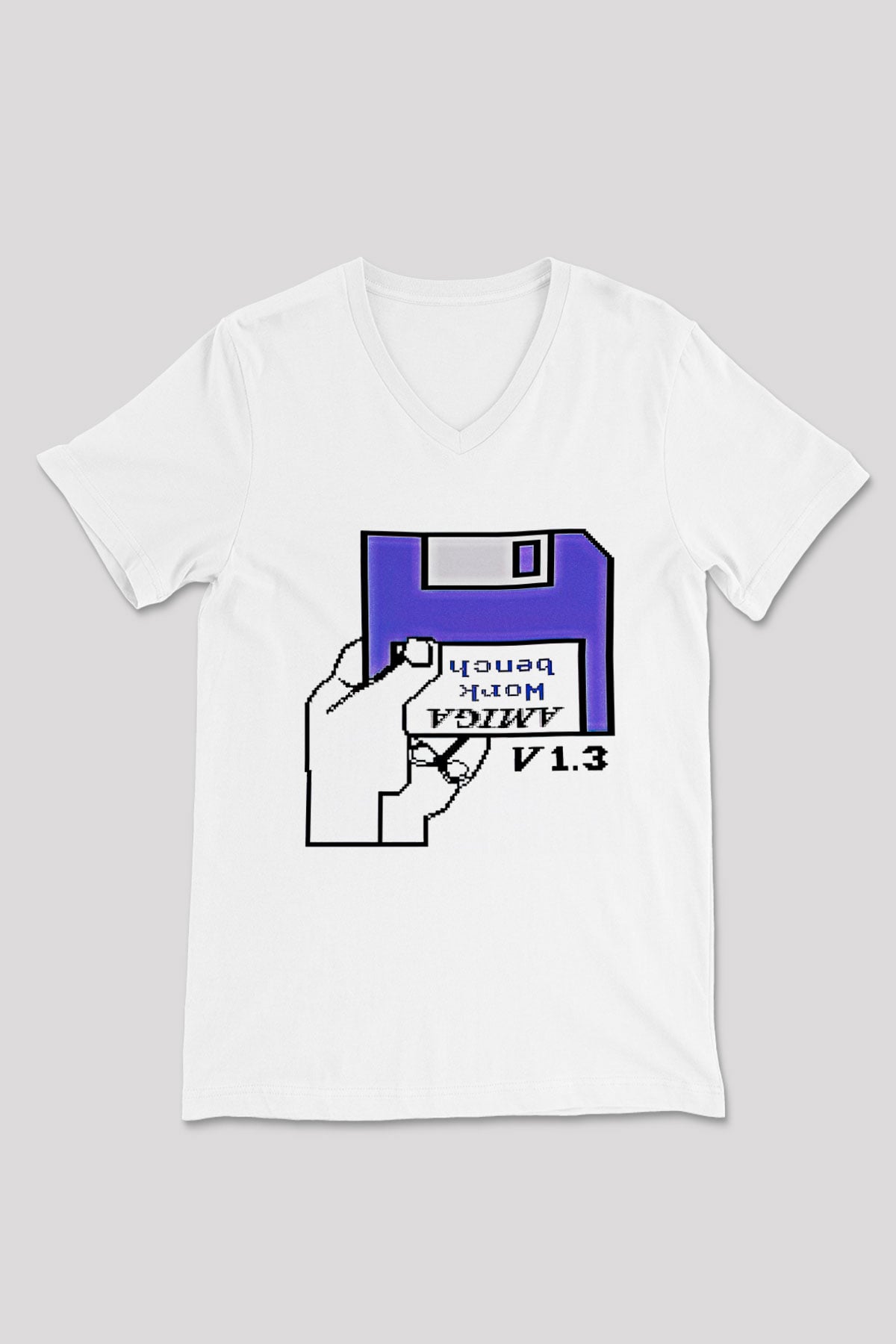 Amiga 500 Baskılı Beyaz Unisex V Yaka Tişört - Tshirt