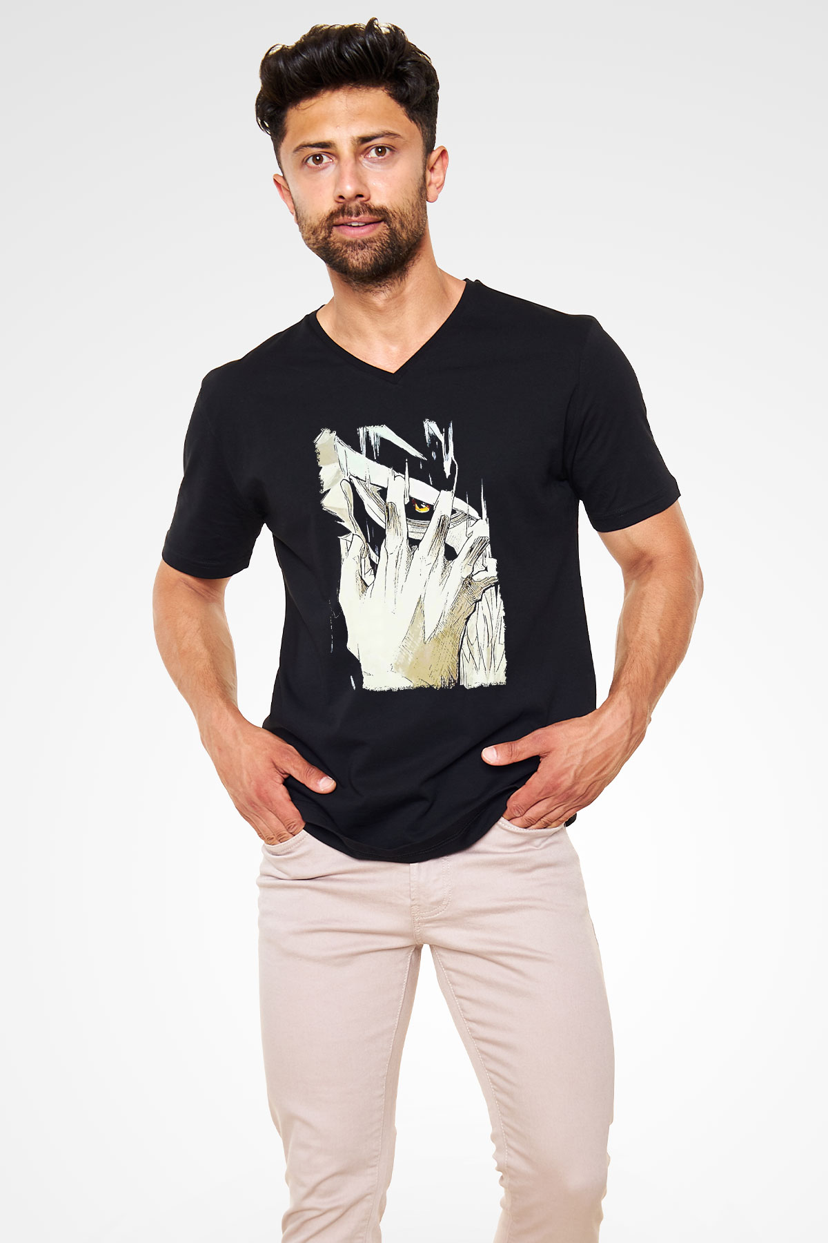 Attack On Titan Baskılı Unisex Siyah V Yaka Tişört - Tshirt