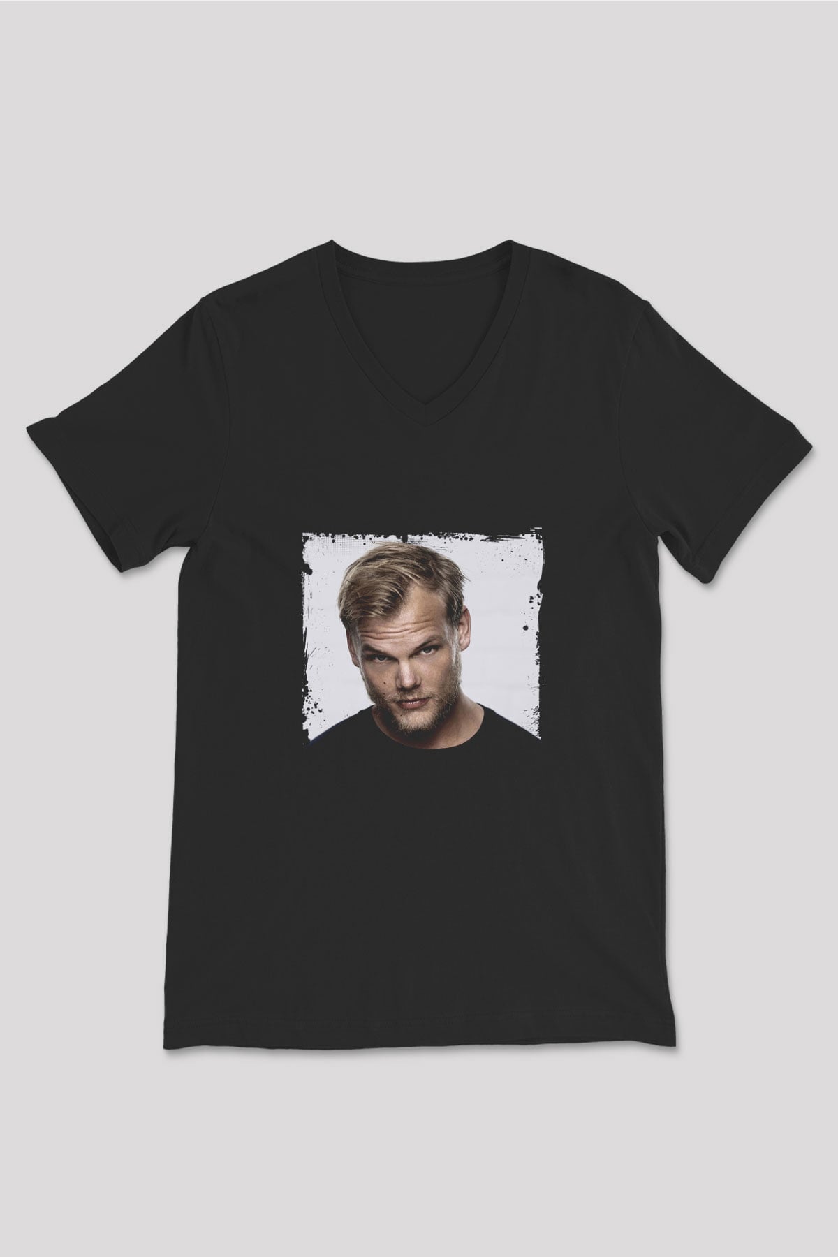 Avicii Baskılı Unisex Siyah V Yaka Tişört