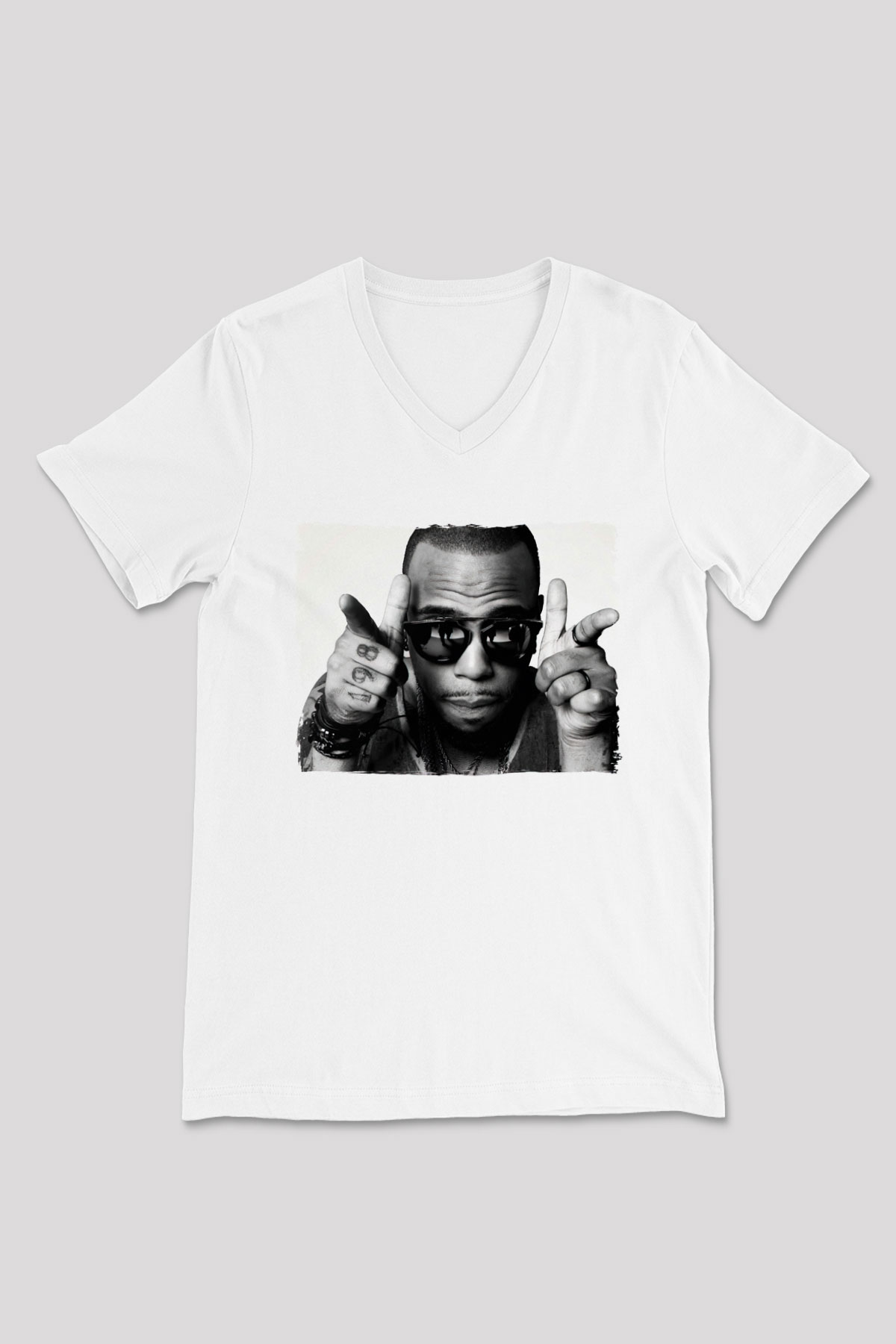 B.o.B Beyaz Unisex V Yaka Tişört