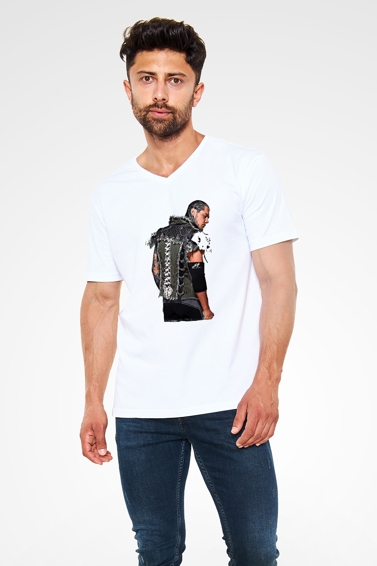 Baron Corbin Baskılı Beyaz Unisex V Yaka Tişört - Tshirt