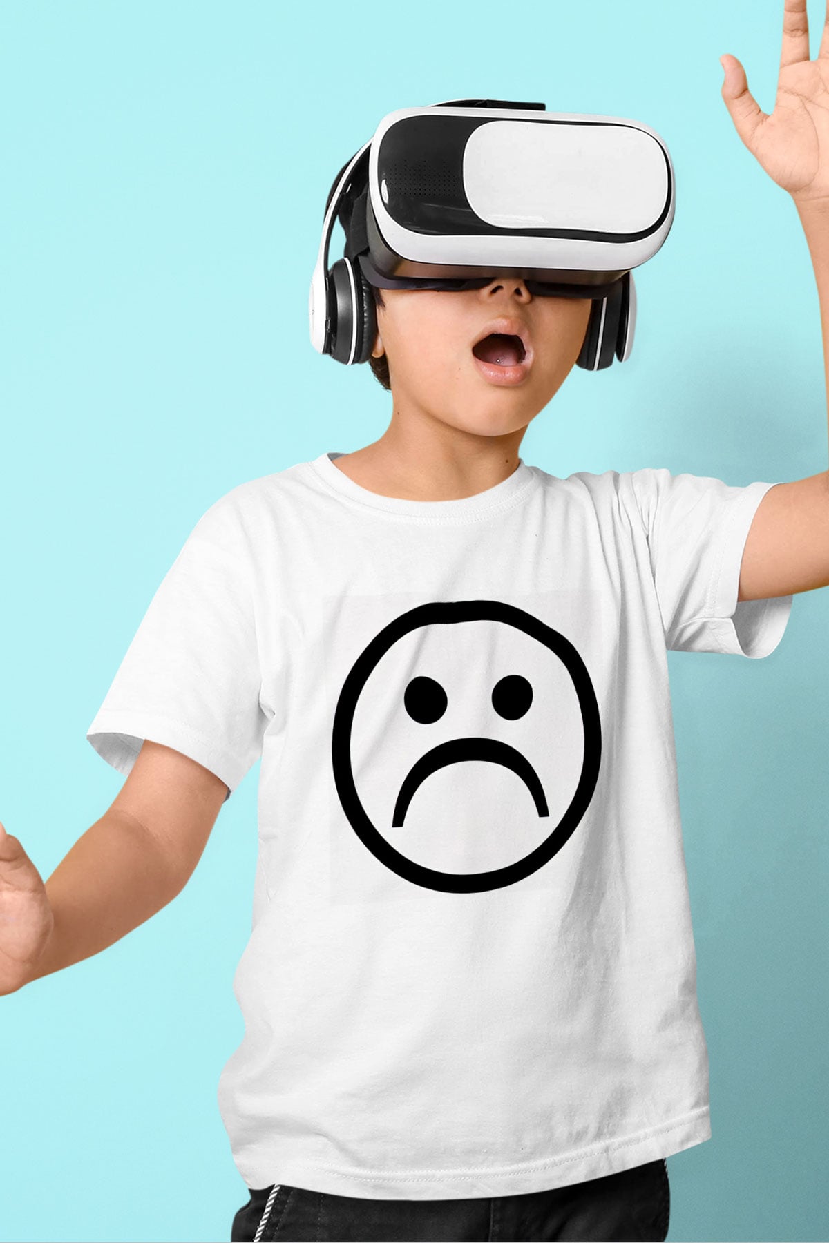 Crystal Castles Baskılı Beyaz Unisex Çocuk Tişört