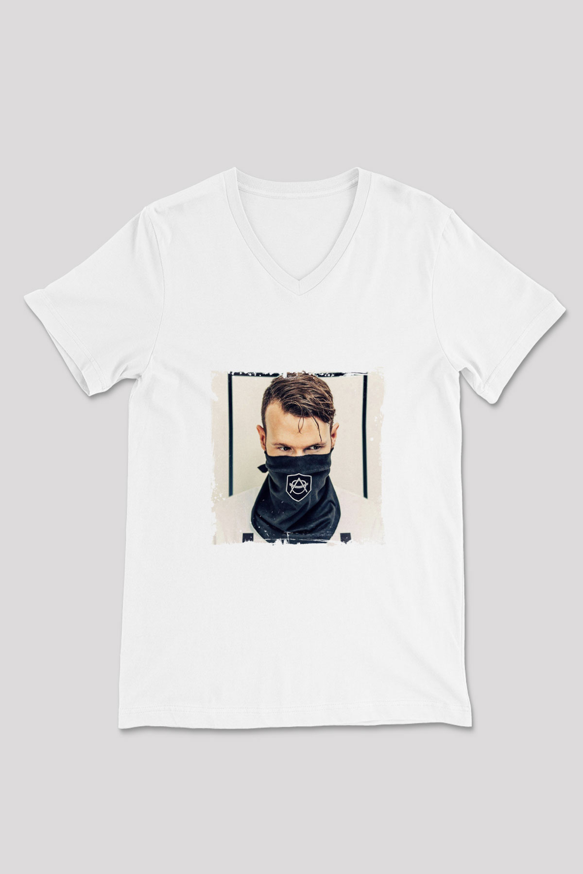 Don Diablo Baskılı Beyaz V Yaka Unisex Tişört