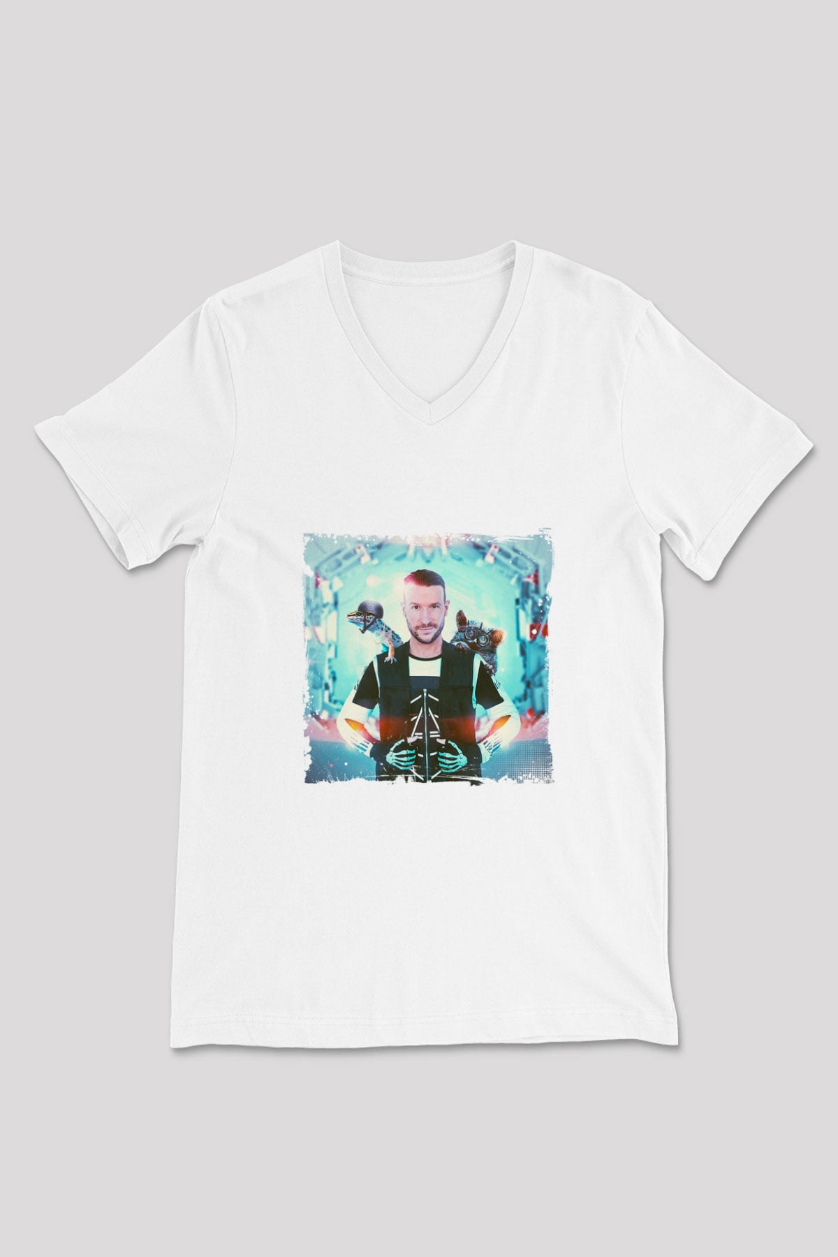 Don Diablo Baskılı Beyaz V Yaka Unisex Tişört