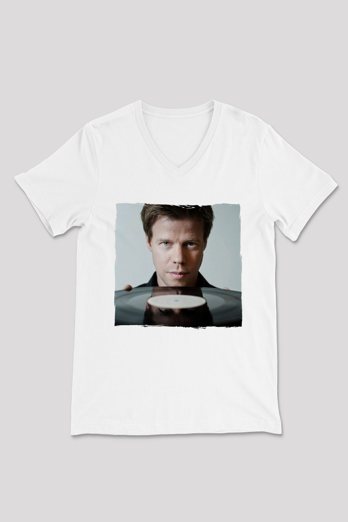 Ferry Corsten Beyaz Unisex V Yaka Tişört