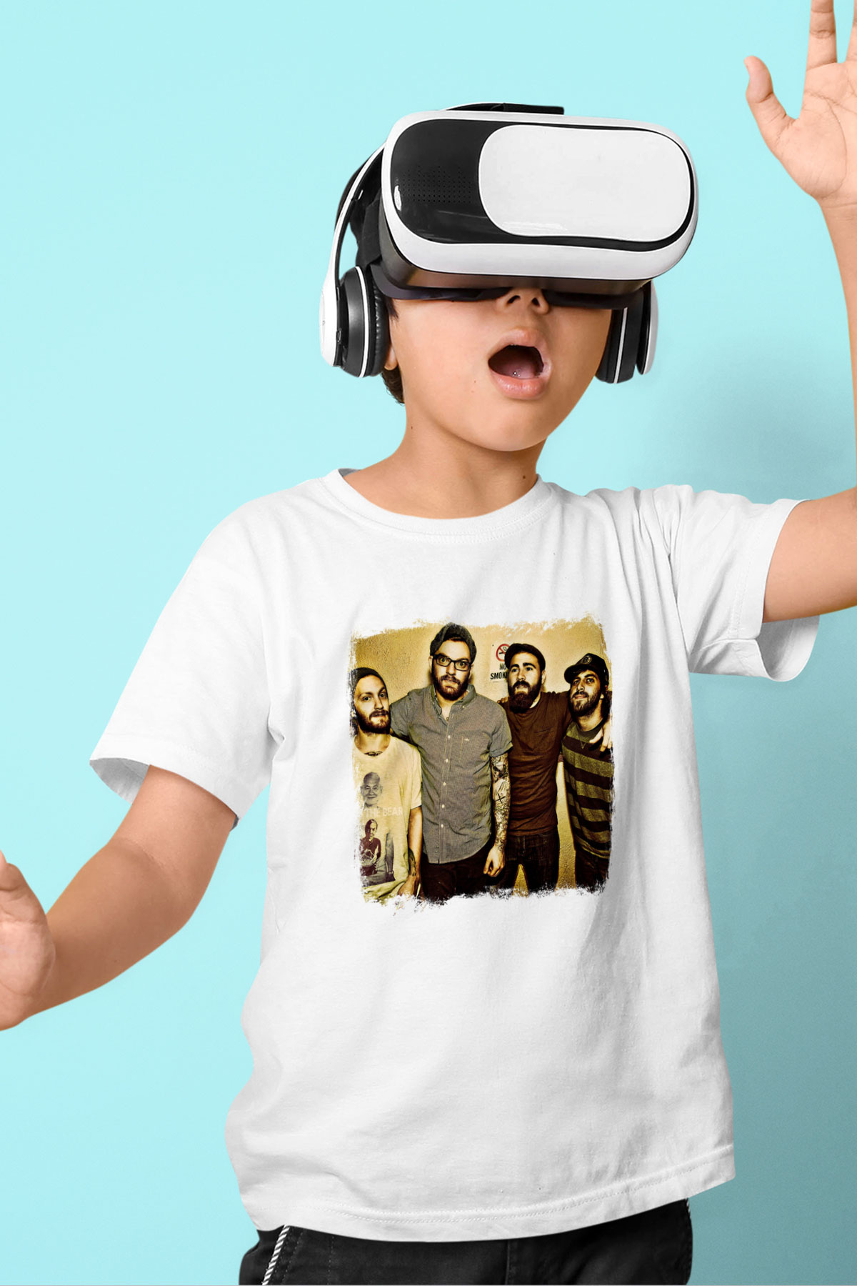 Four Year Strong Baskılı Unisex Beyaz Çocuk Tişört
