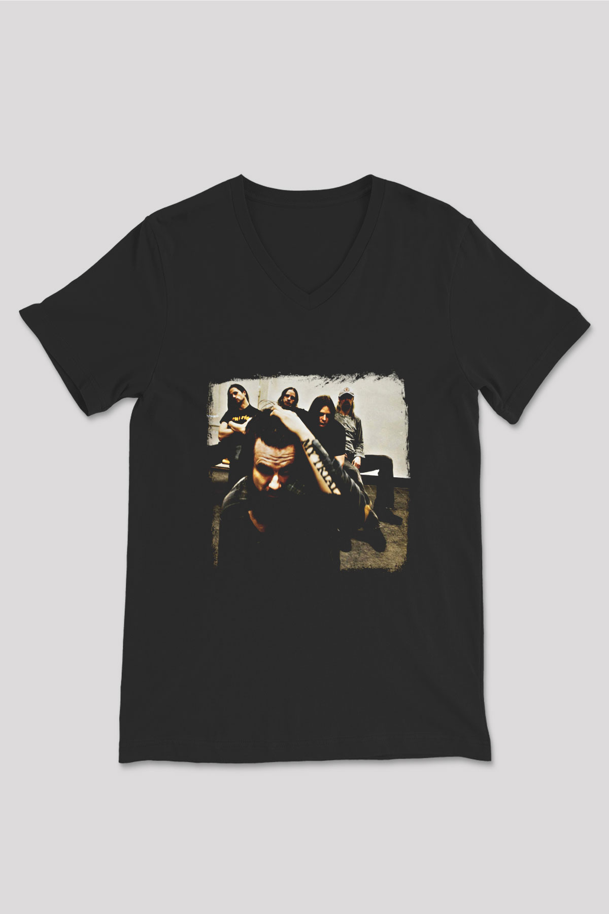 Haunted (The) Baskılı Unisex Siyah V Yaka Tişört