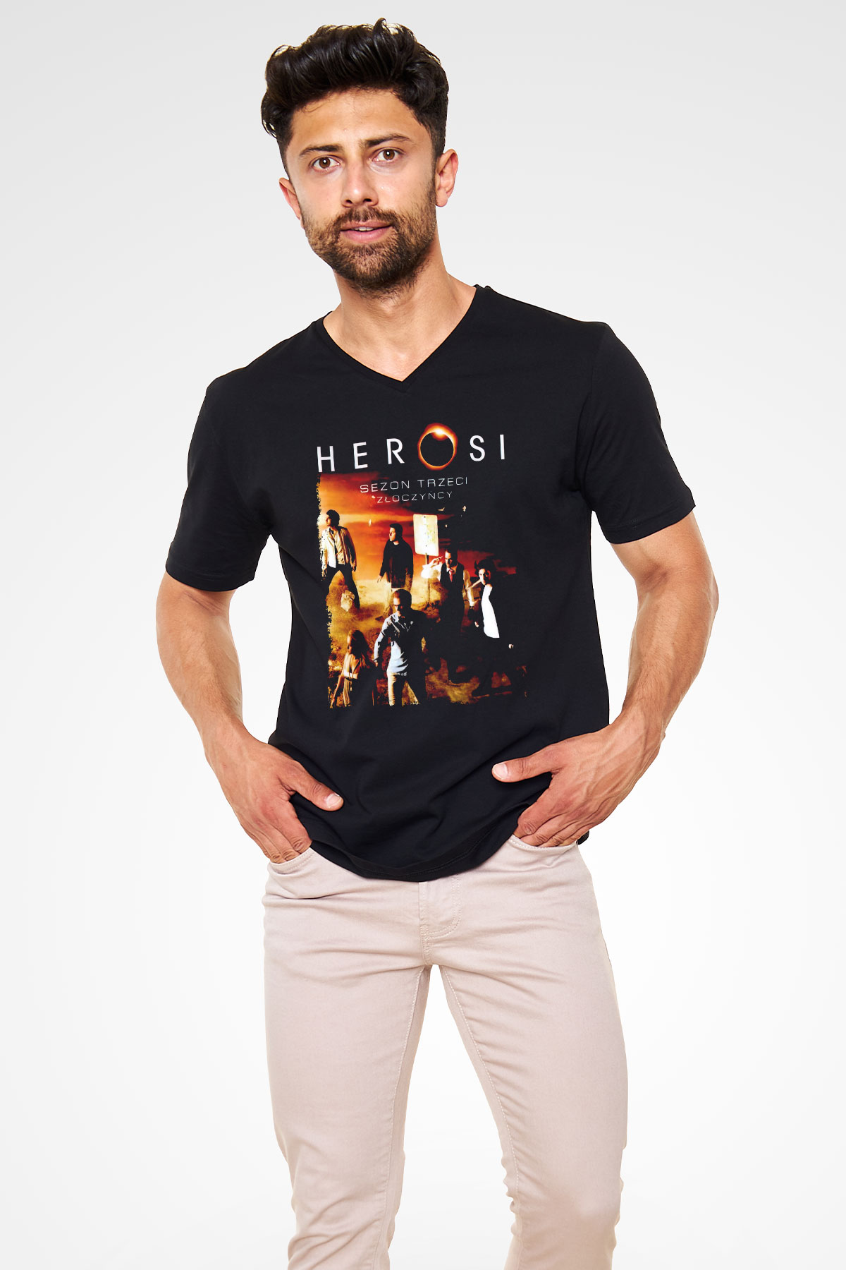 Heroes Siyah Unisex V Yaka Tişört