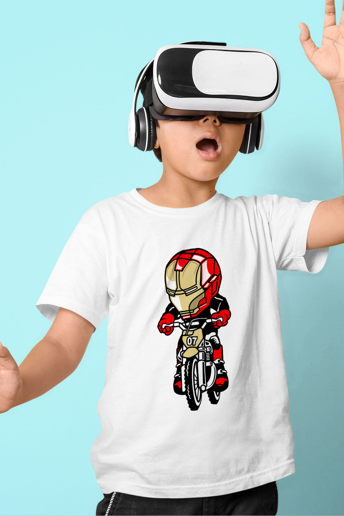 Iron Man Biker Baskılı Unisex Beyaz Çocuk Tişört