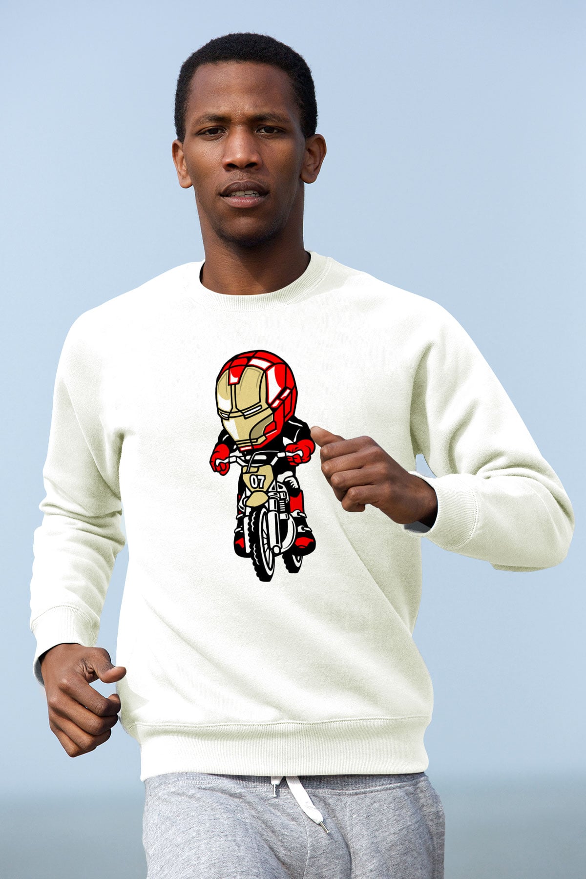 Iron Man Biker Baskılı Unisex Beyaz Sweatshirt