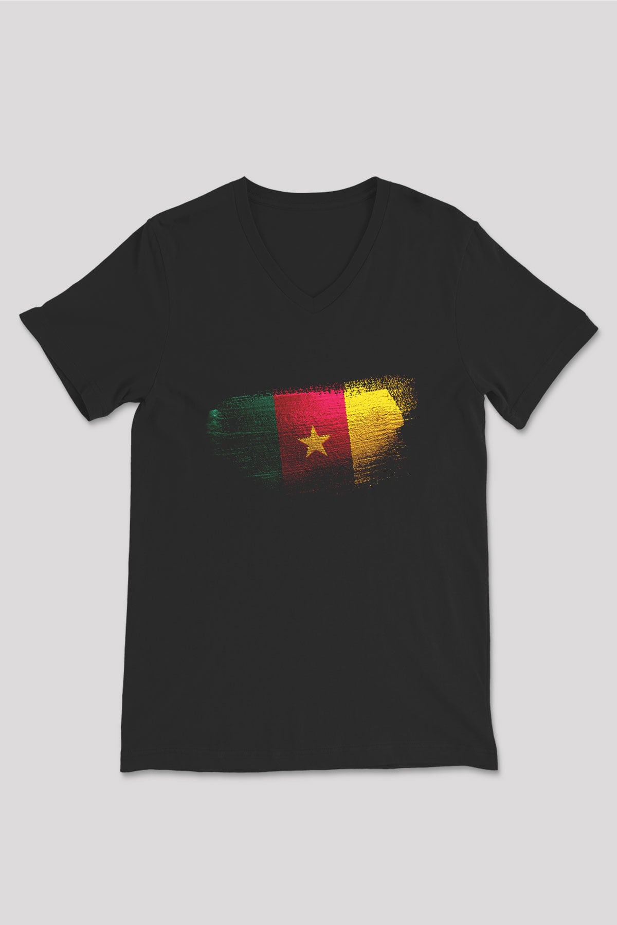 Kamerun - Cameroon Bayrağı Baskılı Unisex Siyah V Yaka Tişört