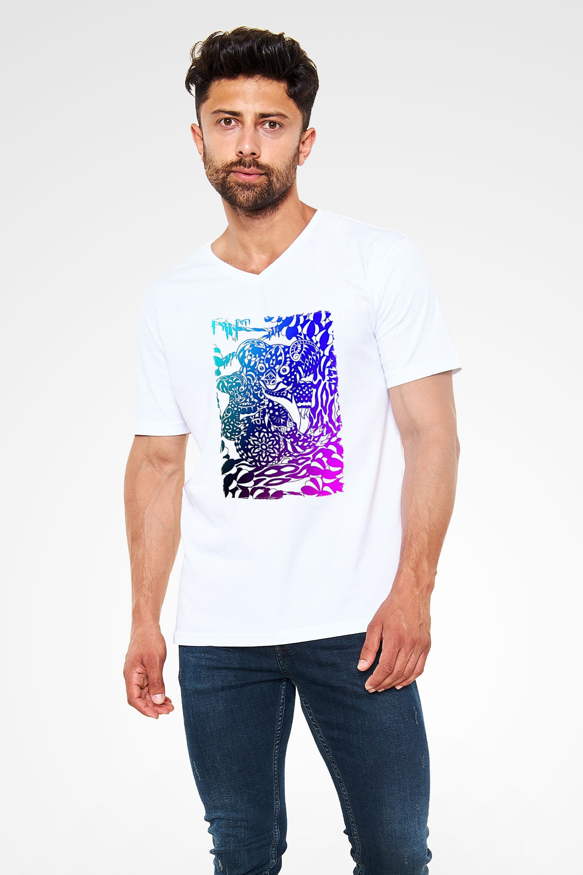 Koala Baskılı Beyaz Unisex V Yaka Tişört - Tshirt