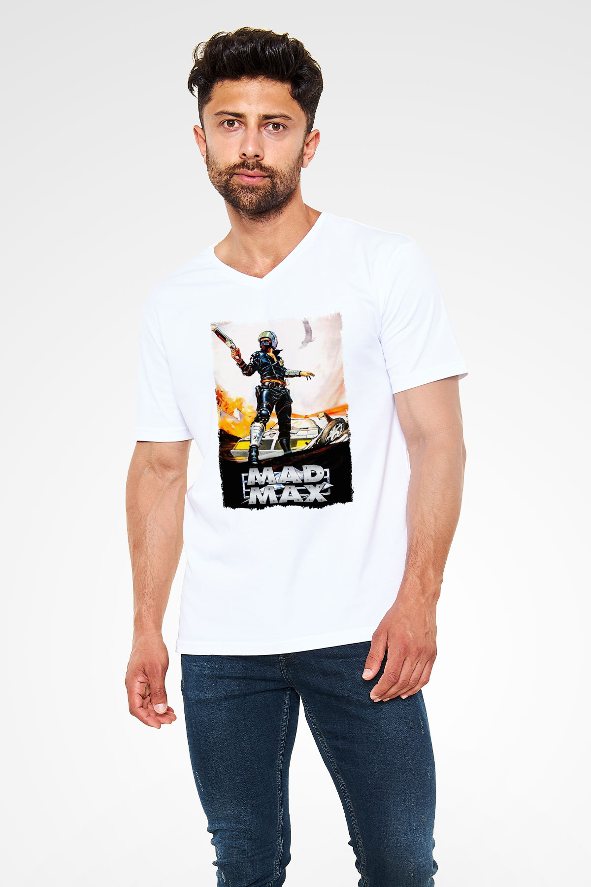 Mad Max Beyaz Unisex V Yaka Tişört