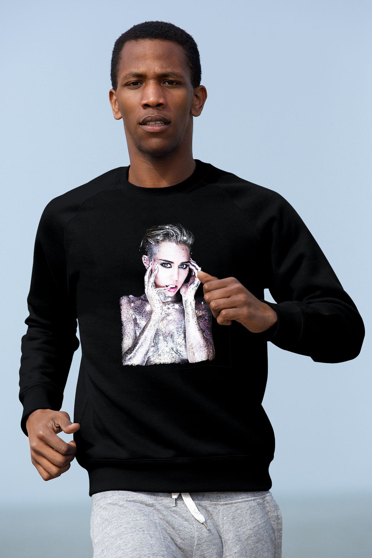 Miley Cyrus Baskılı Unisex Siyah Sweatshirt