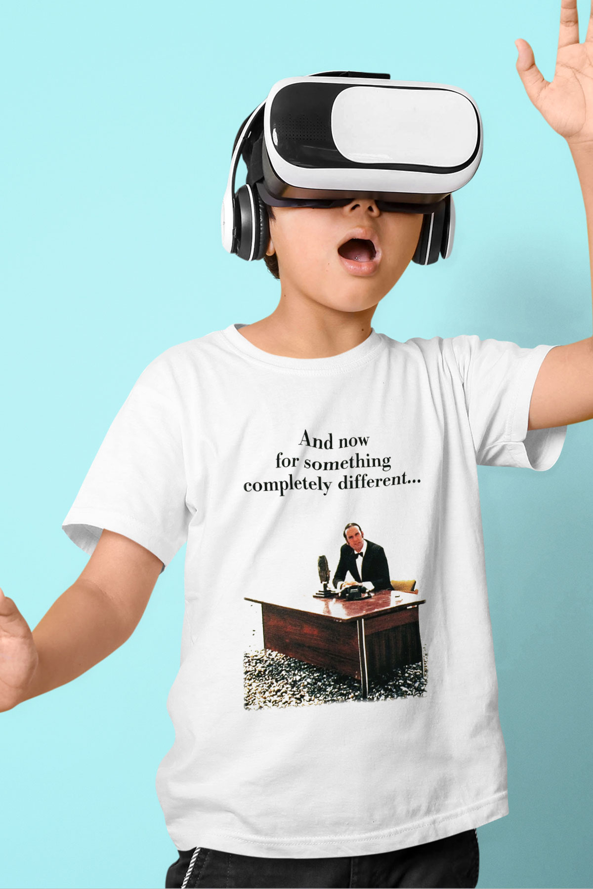 Monty Python's Flying Circus Baskılı Beyaz Unisex Çocuk Tişört