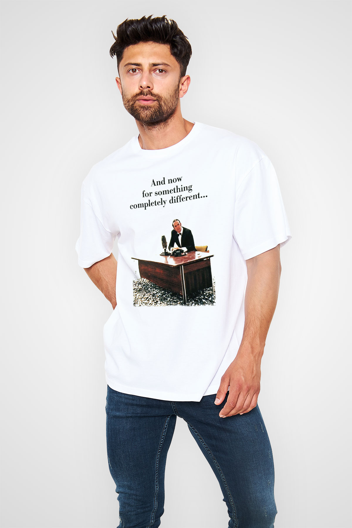 Monty Python's Flying Circus Beyaz Unisex Oversize Tişört T-Shirt