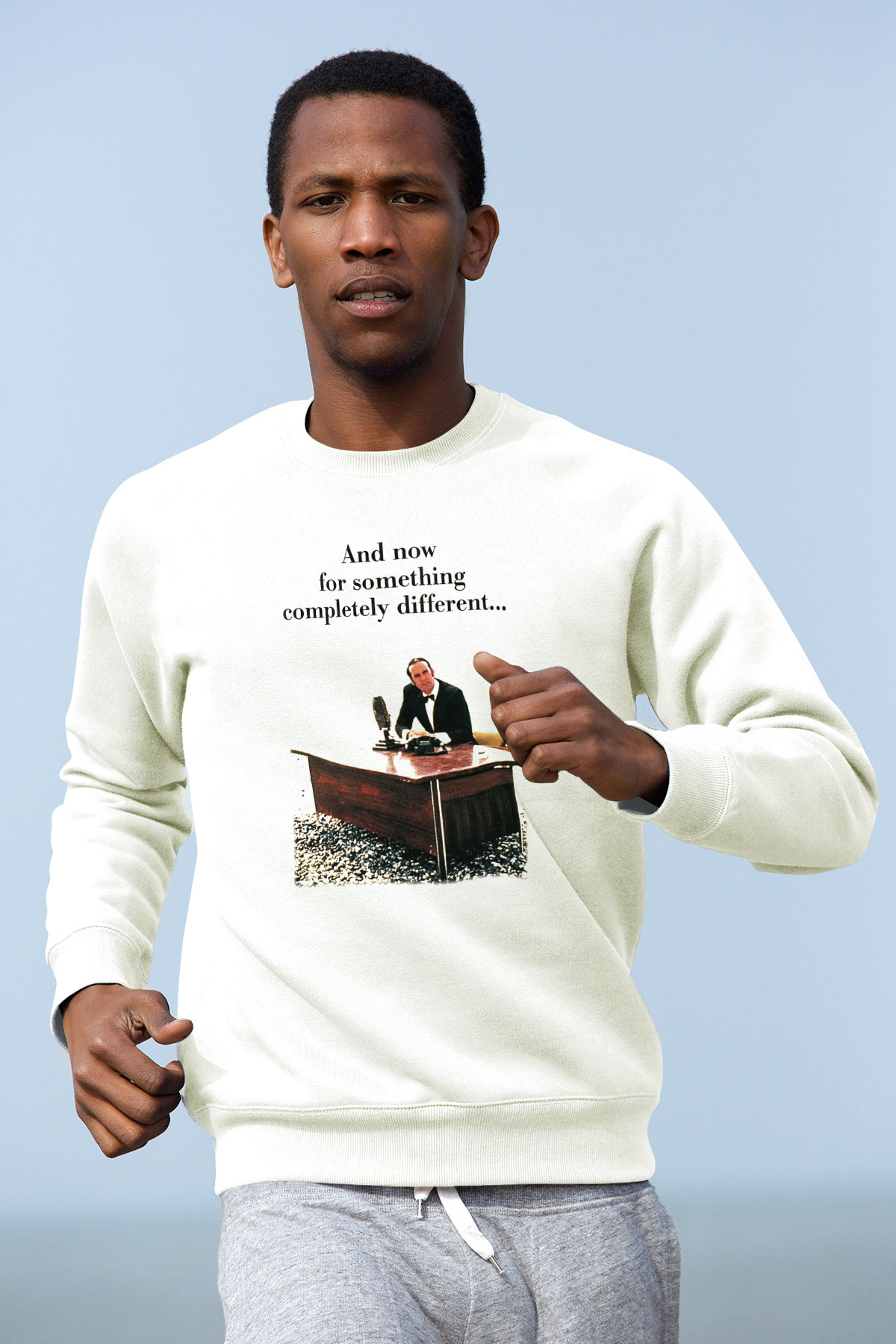 Monty Python's Flying Circus Beyaz Unisex Sweatshirt