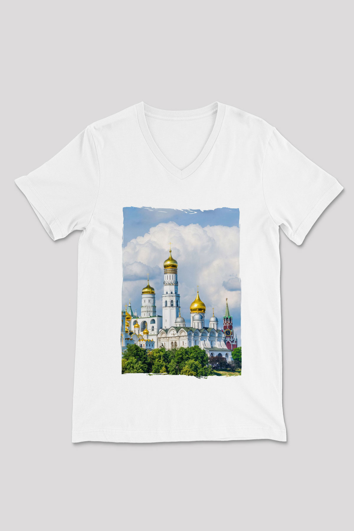 Moskova Kremlini Beyaz Unisex V Yaka Tişört