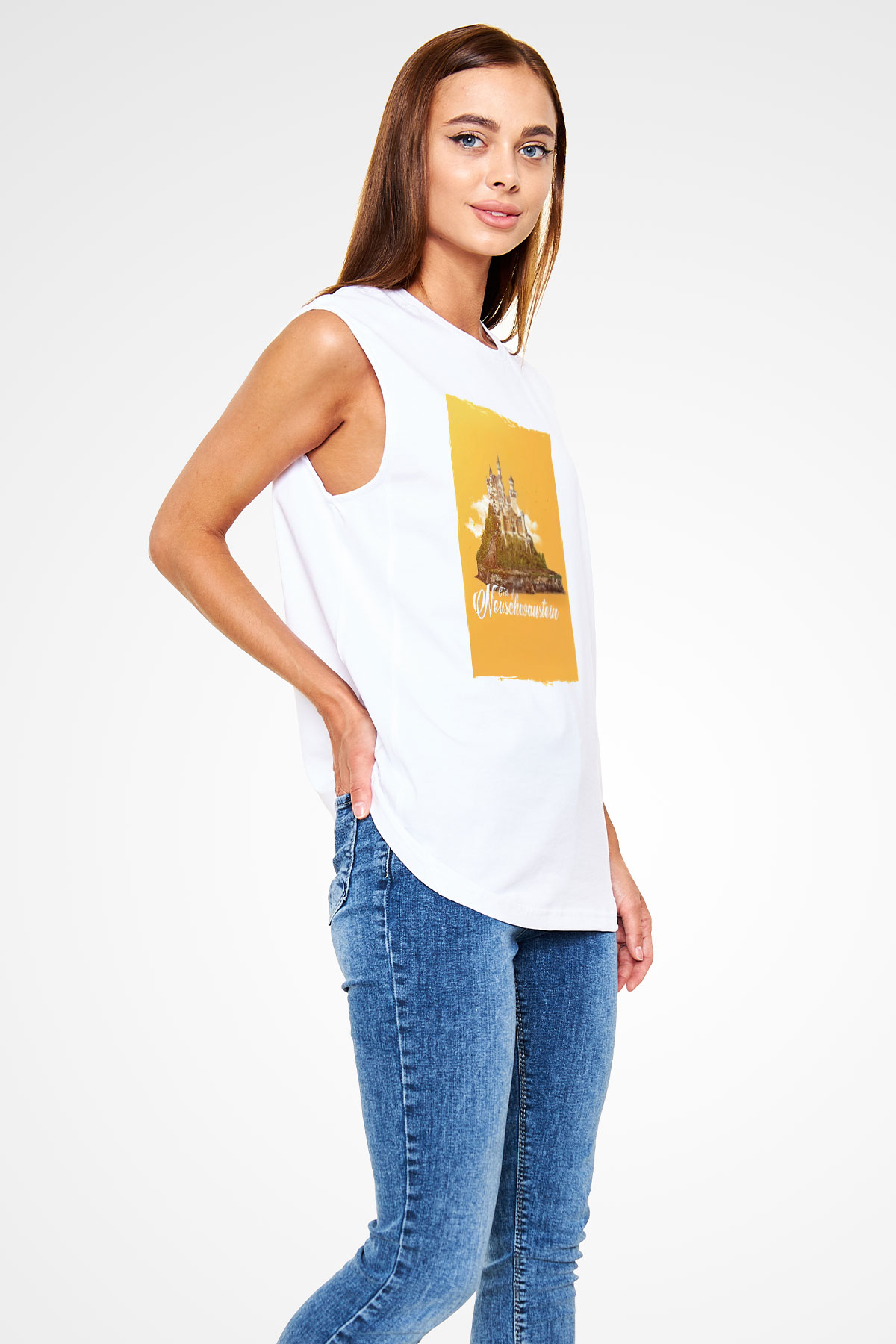 Neuschwanstein Şatosu Beyaz Unisex Kolsuz Tişört