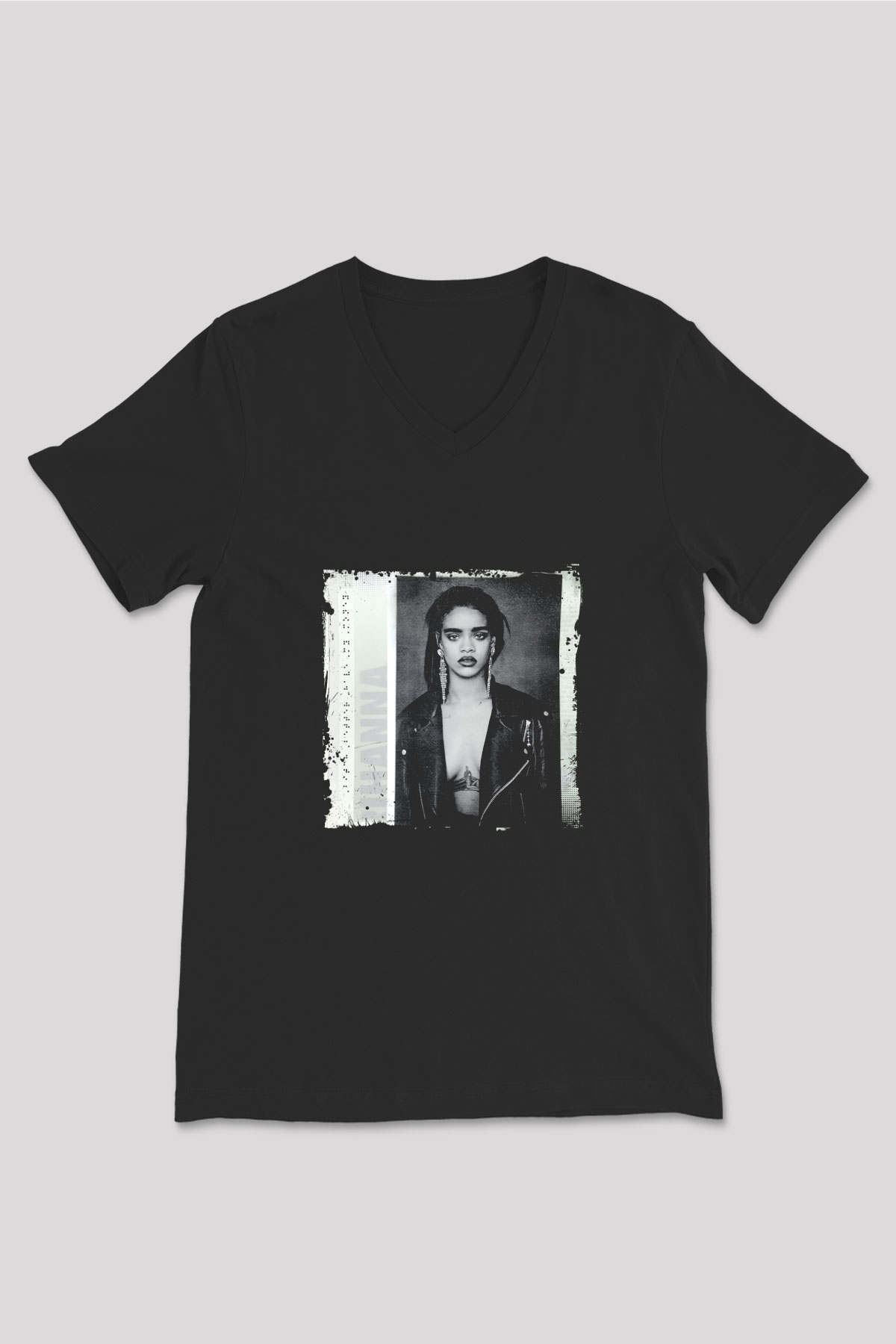 Rihanna Baskılı Unisex Siyah V Yaka Tişört