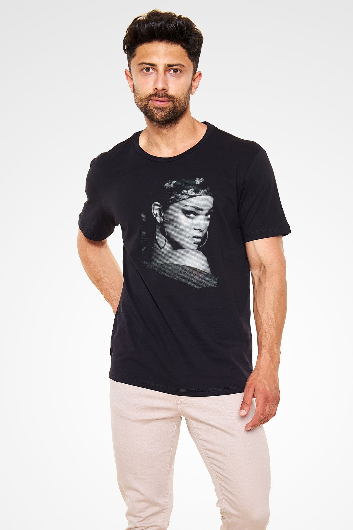 Rihanna Siyah Unisex Tişört T-Shirt - TişörtFabrikası