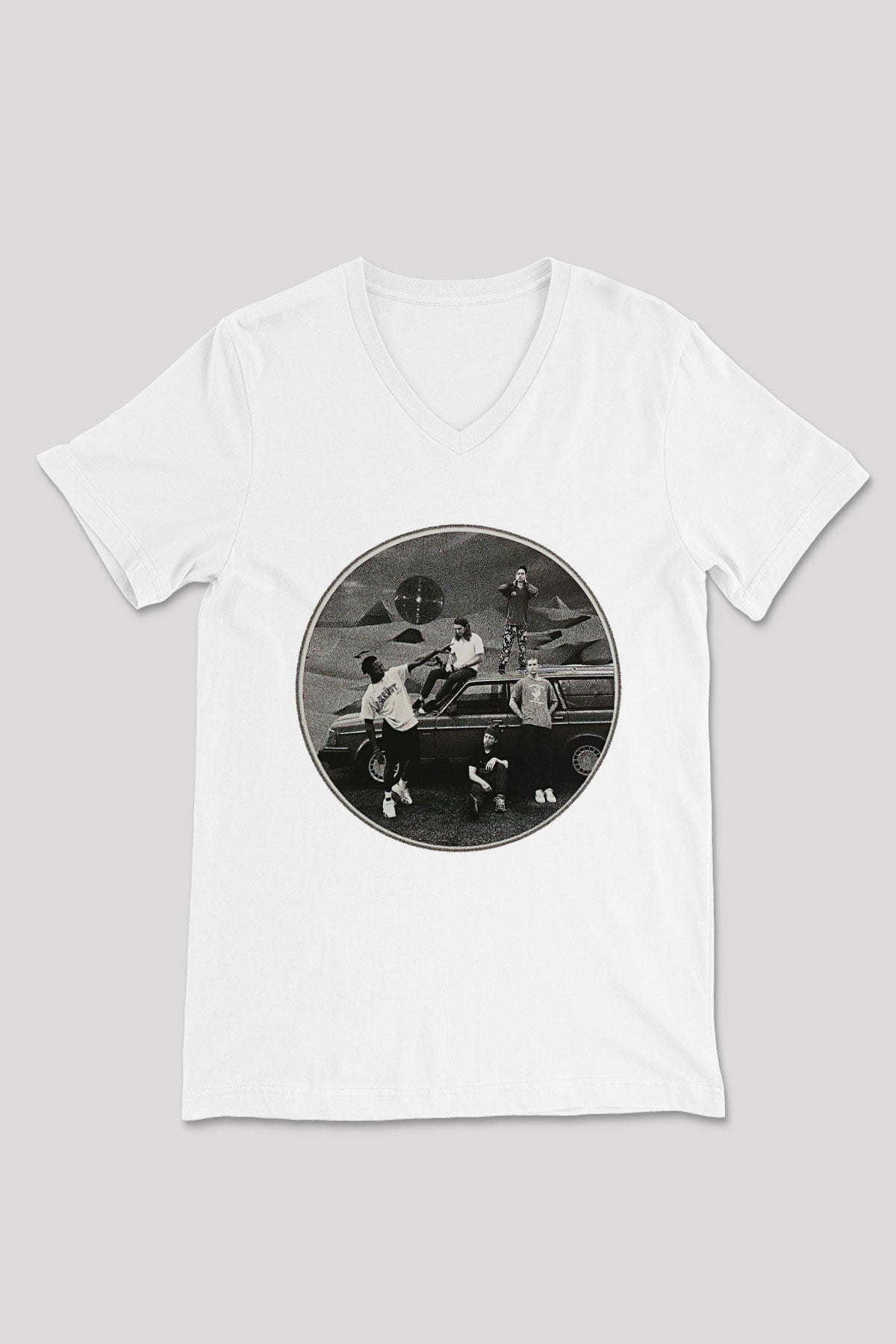 Turnstile Baskılı Beyaz Unisex V Yaka Tişört - Tshirt