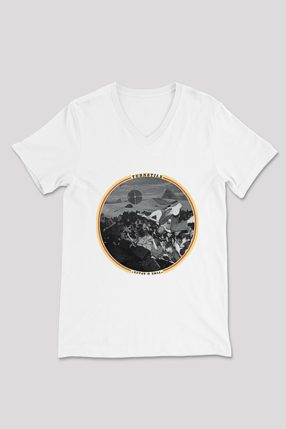 Turnstile Baskılı Beyaz Unisex V Yaka Tişört - Tshirt
