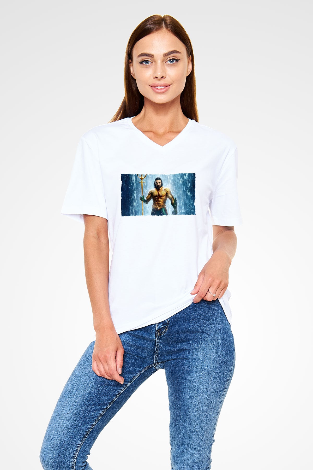 Unisex Aquaman Baskılı Beyaz V Yaka Tişört