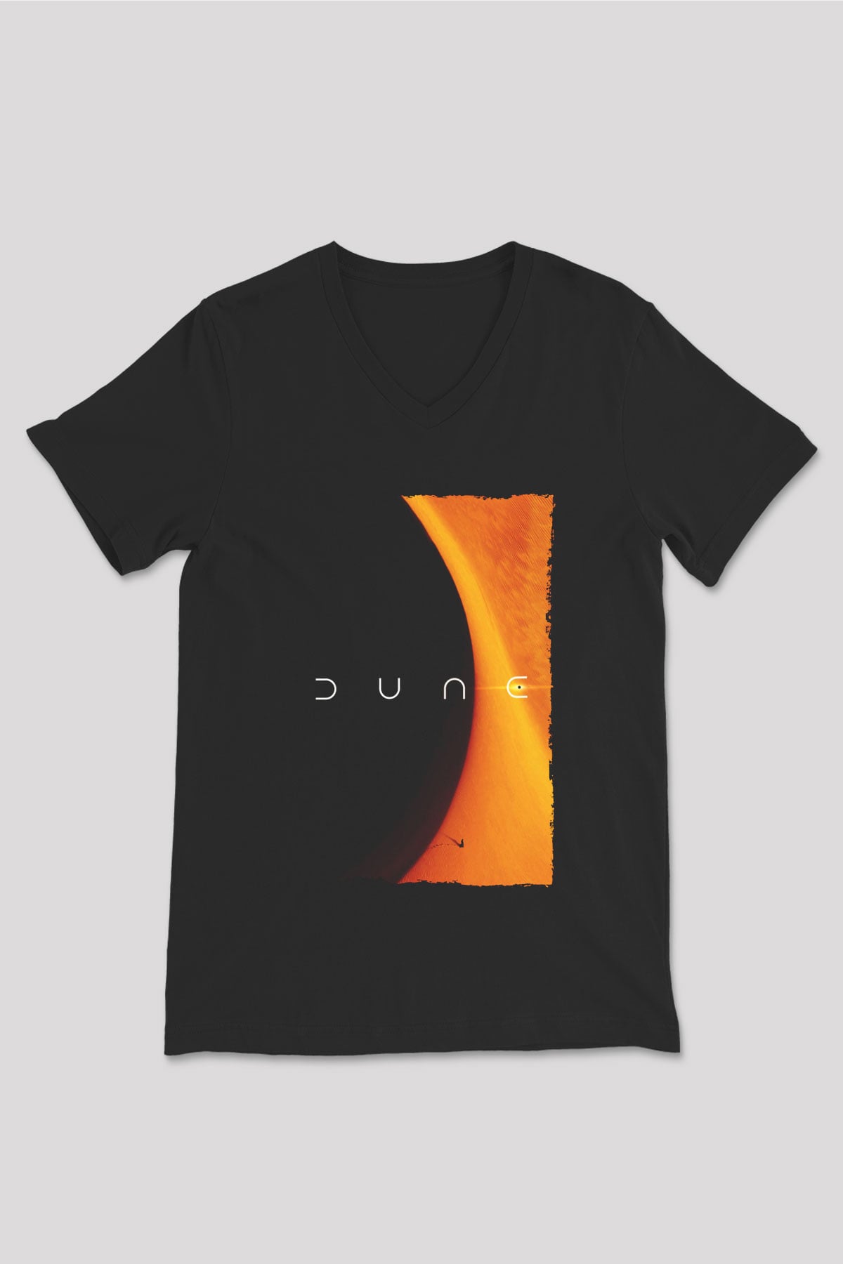 Unisex Dune Baskılı Siyah V Yaka T-shirt