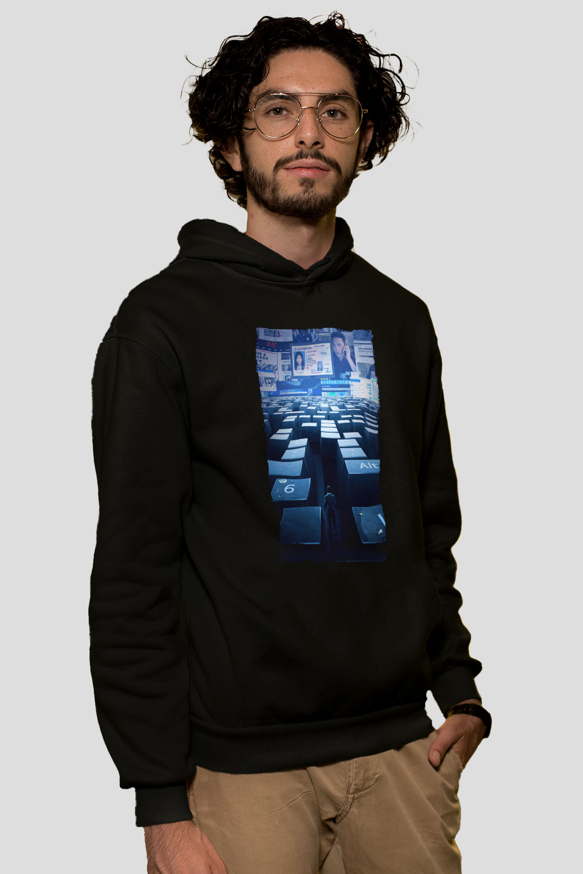 Unisex Kayıp Aranıyor (Searching) Baskılı Siyah Kapüşonlu Sweatshirt