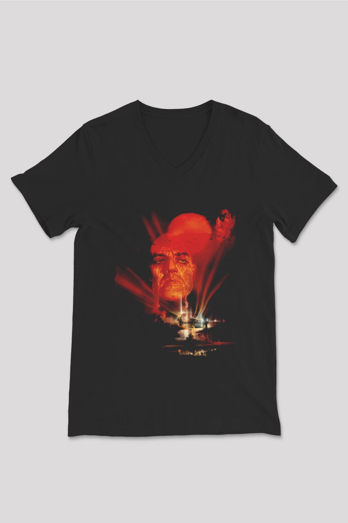 Unisex Kıyamet (Apocalypse Now) Baskılı Siyah V Yaka Tişört