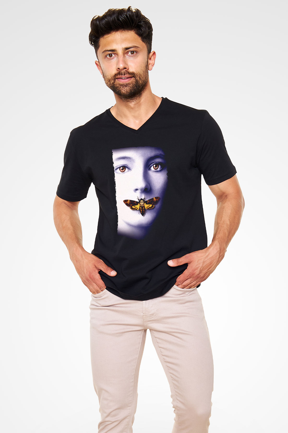 Unisex Kuzuların Sessizliği (The Silence of the Lambs) Baskılı Siyah V Yaka Tişört