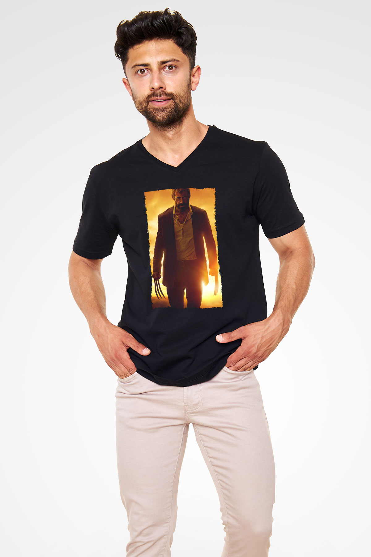 Unisex Logan Baskılı Siyah V Yaka Tişört